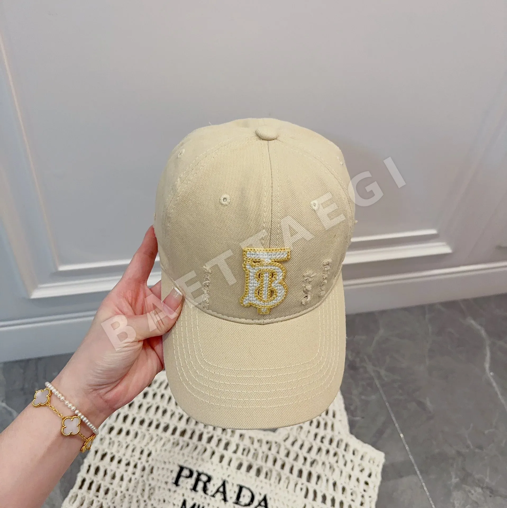 버버리 TB 자수 코튼 베이스볼 모자 상세 이미지 5