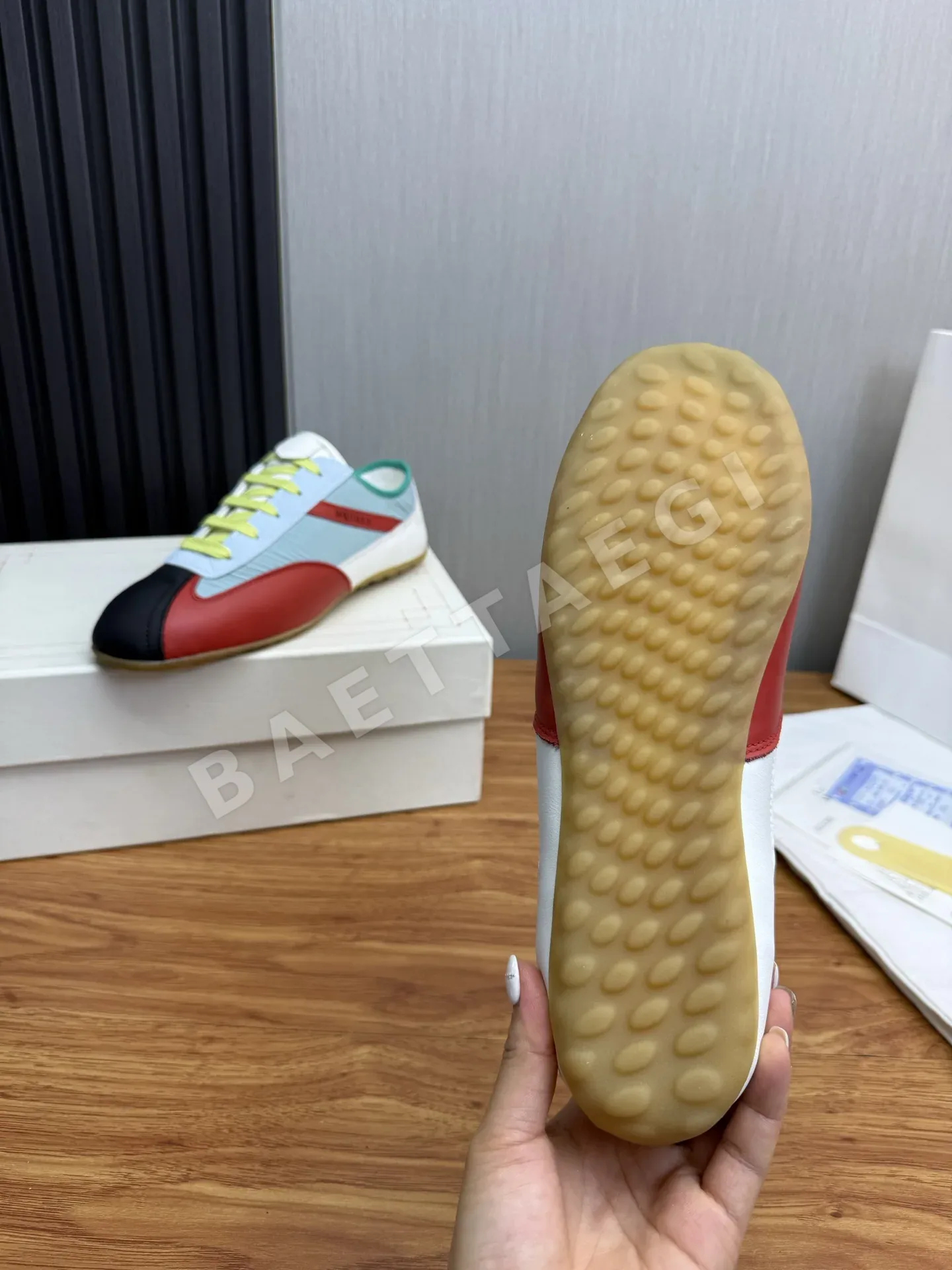 알렉산더맥퀸 메시 스니커즈 상세 이미지 10