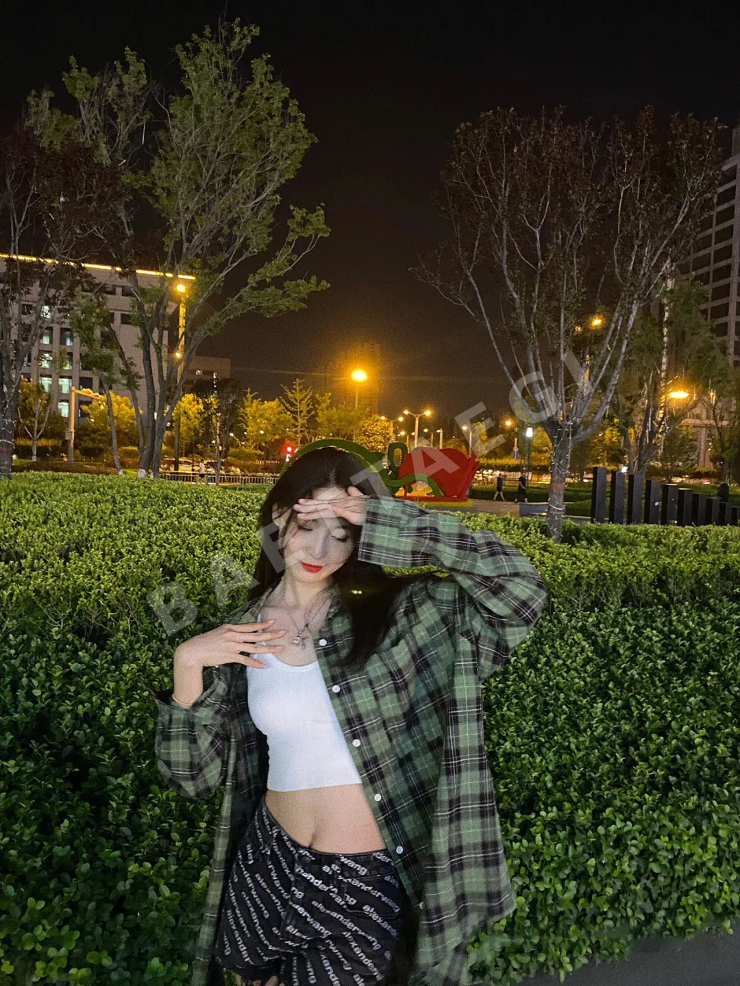 비비안웨스트우드 에나멜 진주 자석식 잠금 목걸이 상세 이미지 9