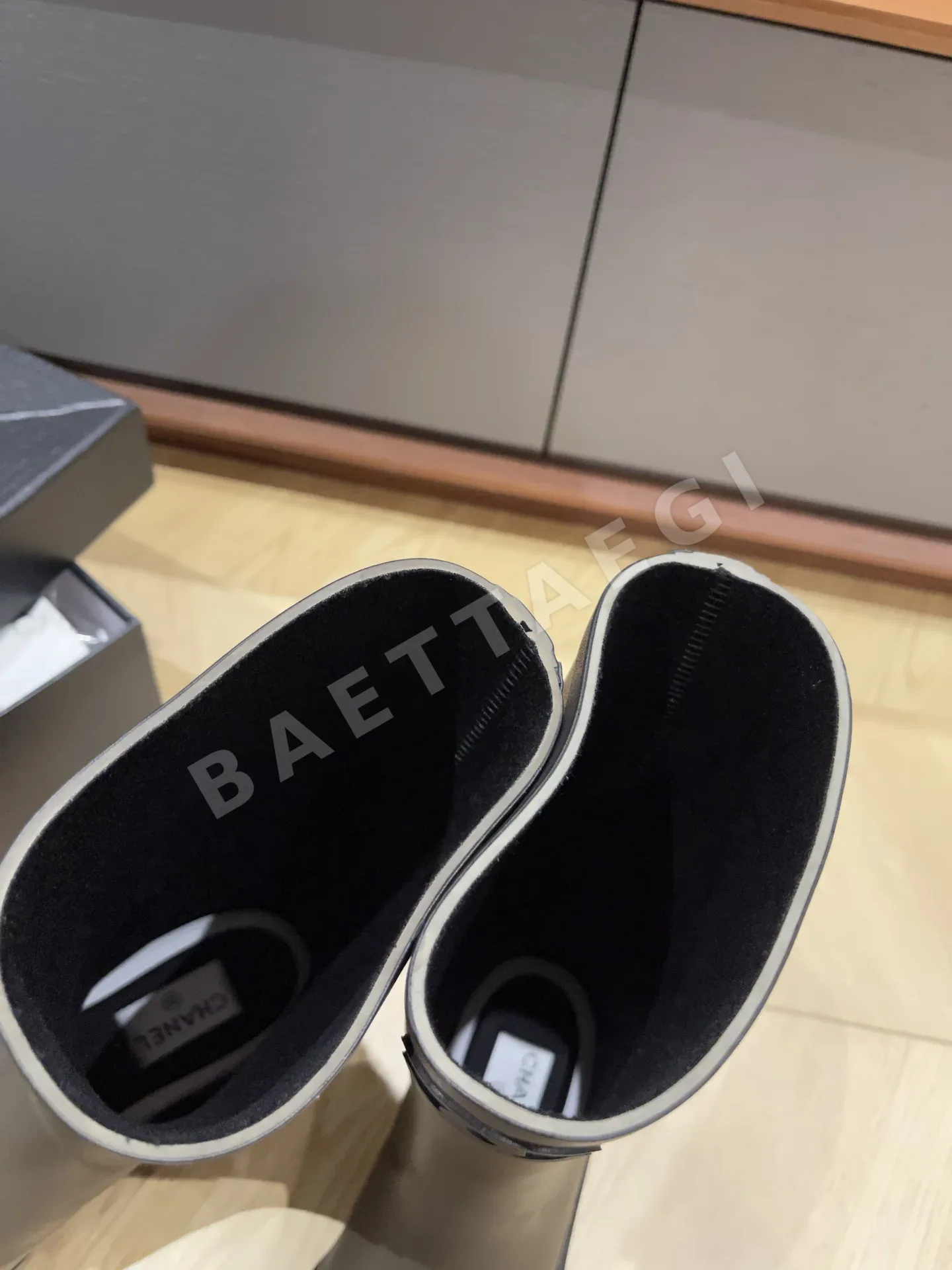 샤넬 심리스 레인부츠 상세 이미지 7