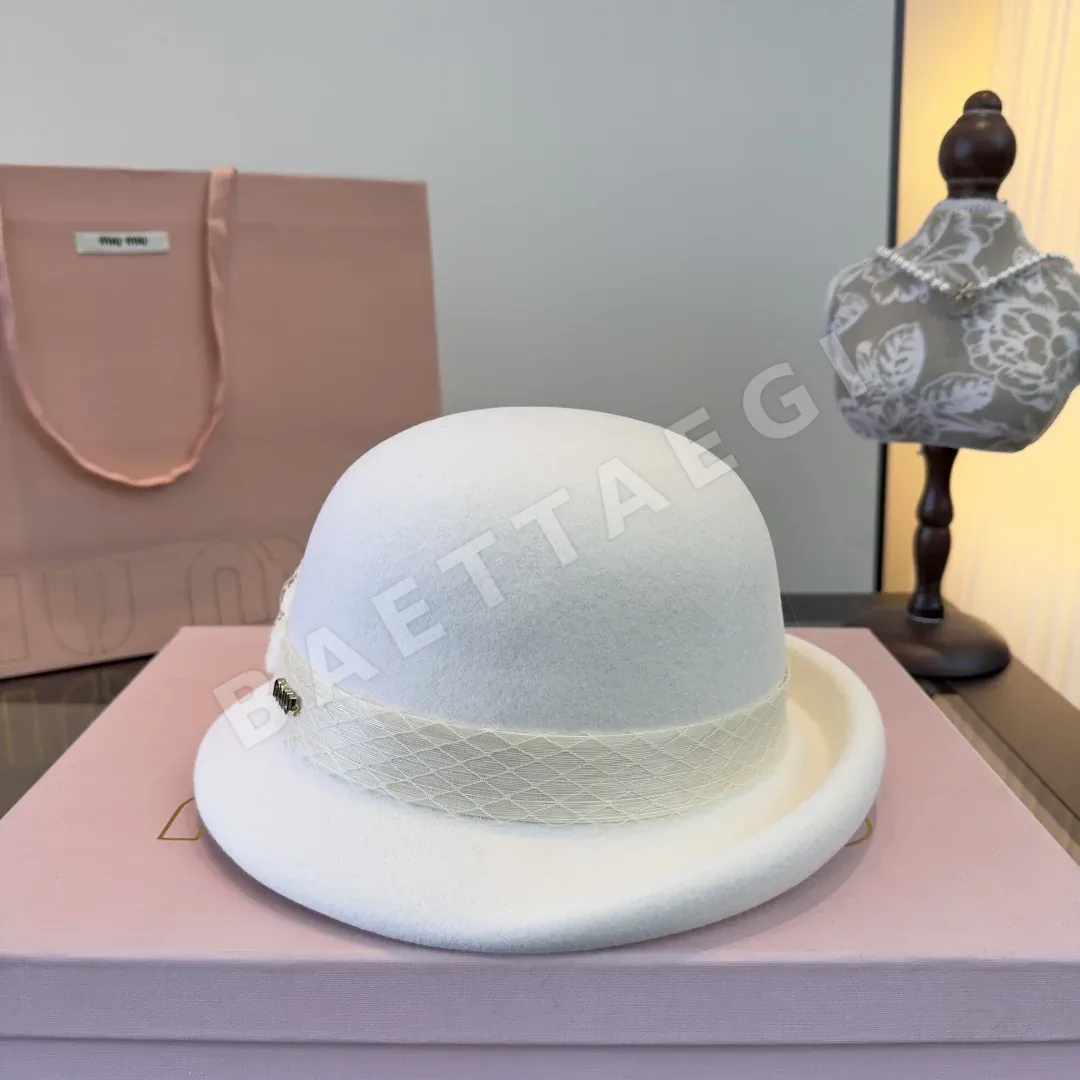 미우미우 모자 185800 Miu Miu Cap 상세 이미지 6