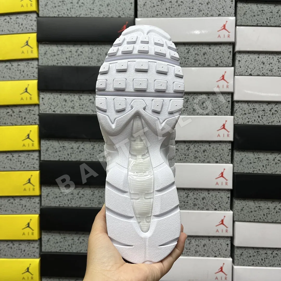 나이키 [WE] 에어 맥스 95 OG HM8755-100 201551 Nike Air Max 95 OG Big Bubble Triple 상세 이미지 5
