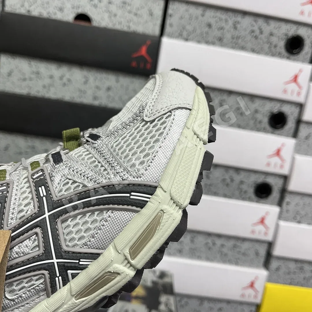 아식스 [XY] 젤 카하나 8 1012B634-020 200352 Asics Gel-Kahana 8 상세 이미지 7