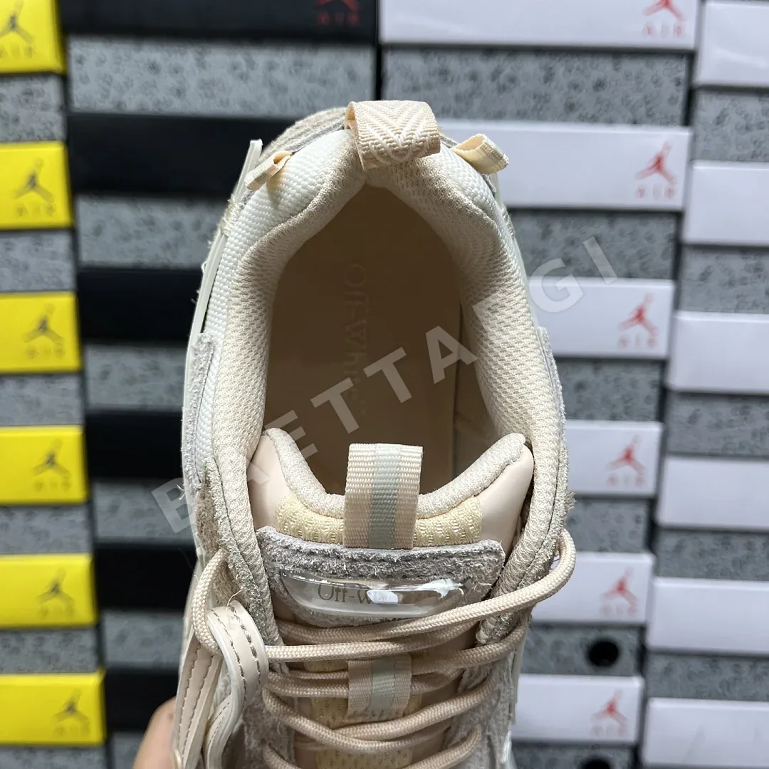 오프화이트 비 라이트 백 베이지 브라운 202466 Off White Be Right Back 상세 이미지 3