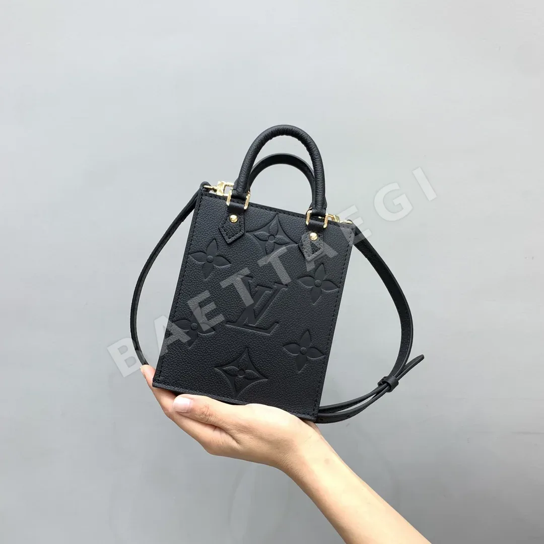 루이비통 미니 악보 케이스 가방 M81417
