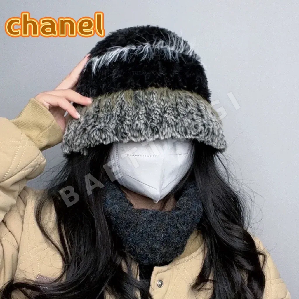 샤넬 플러시 스트라이프 니트 모자 185590