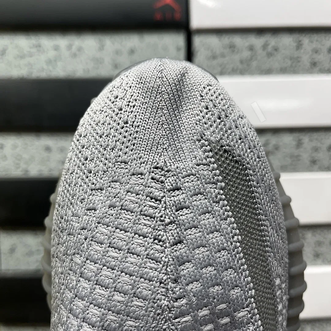 아디다스 [R] 이지 부스트 350 V2 2.0 IF3219 200745 Adidas Yeezy Boost 350 V2 2.0 상세 이미지 3