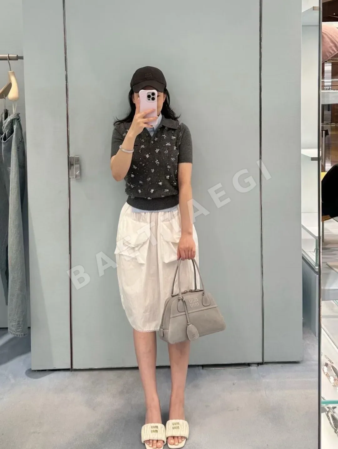 미우미우 라인스톤 장식 캐시미어 반팔 카디건 상세 이미지 3