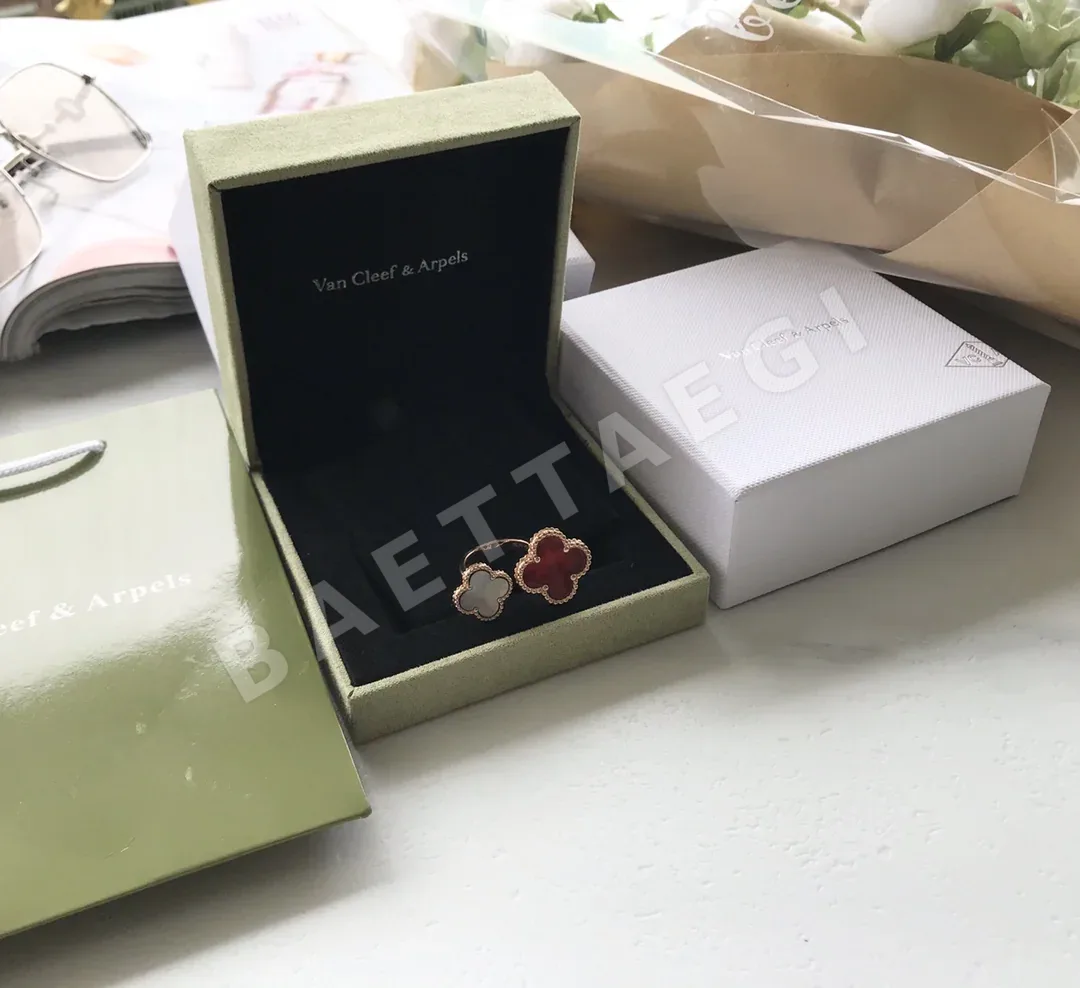 반클리프앤아펠 로즈골드 투플라워 클로버 오픈 반지 63946