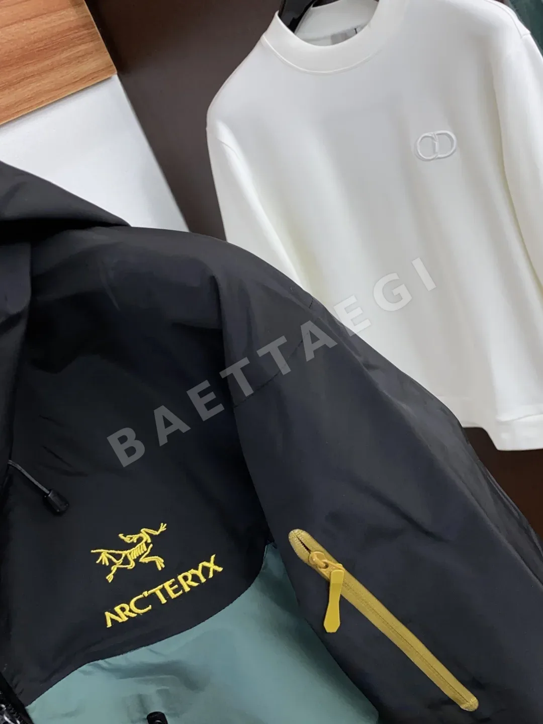 아크테릭스 알파 SV GORE-TEX 프로 방수 하드쉘 자켓 상세 이미지 4