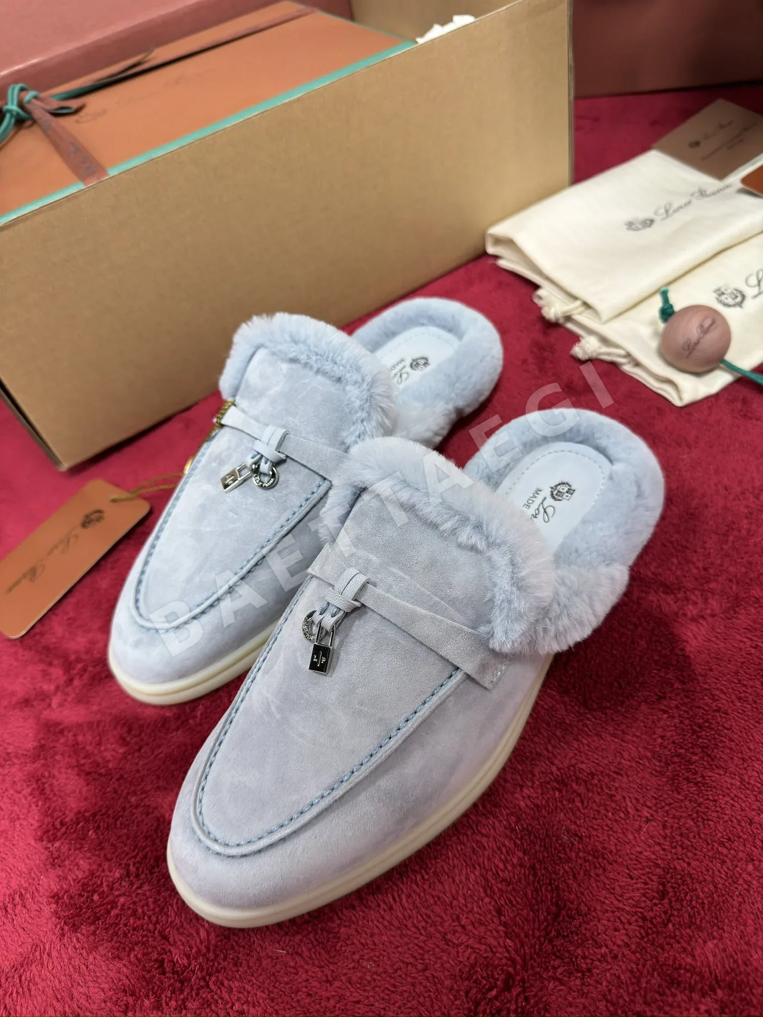 로로피아나 LP 비버 퍼 하프 슬리퍼 상세 이미지 2