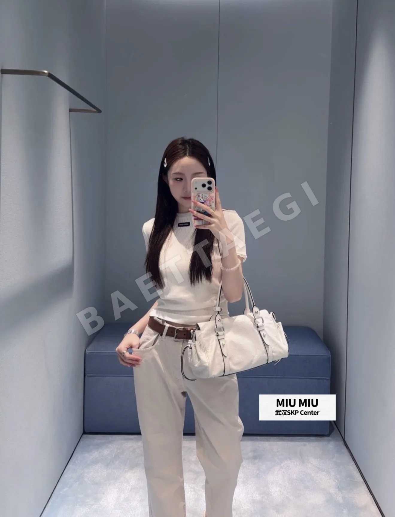 미우미우 레이스 트림 오프숄더 크롭 반팔 티셔츠 상세 이미지 2
