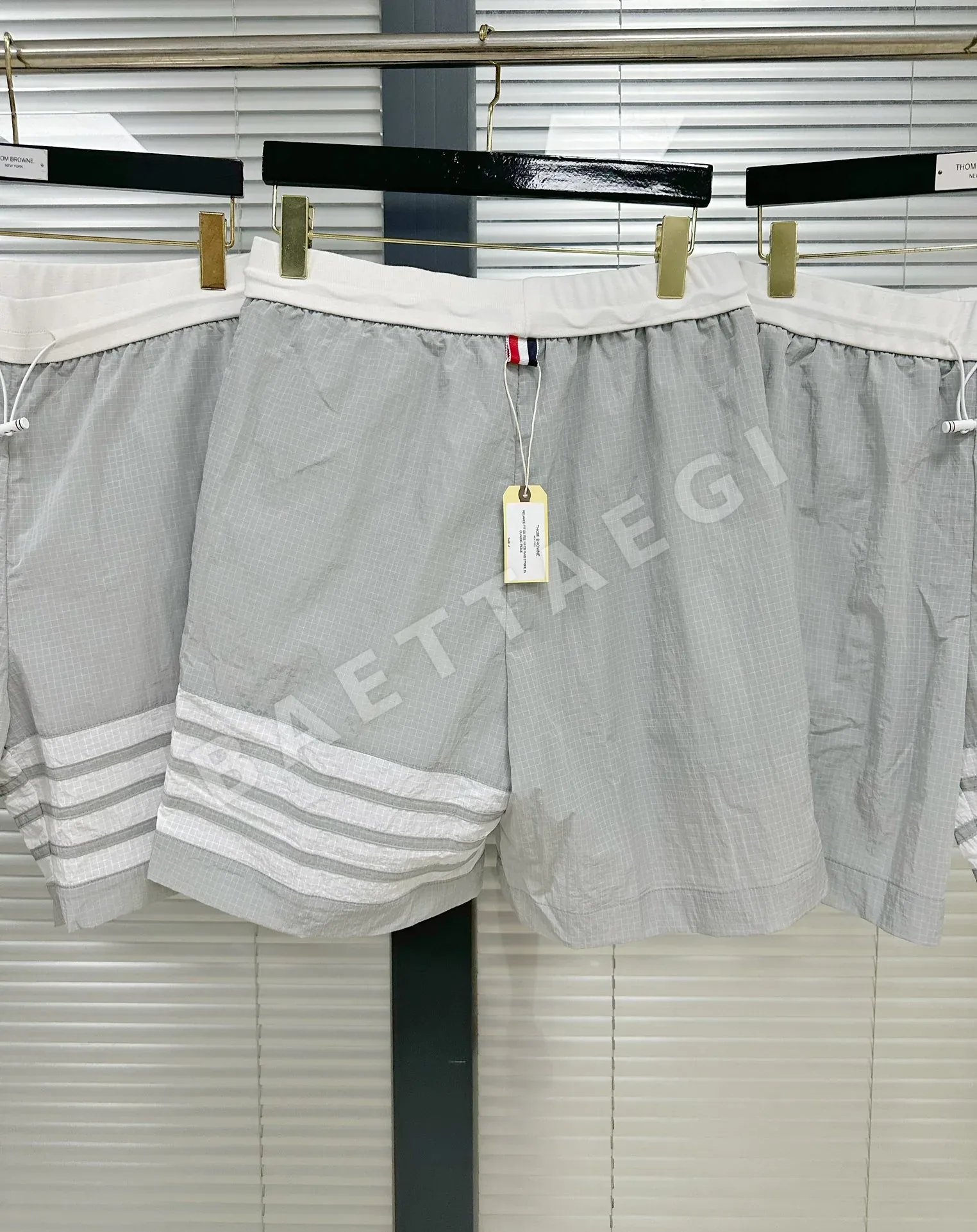 톰브라운 체크 리브 남성 니트 레플리카 46712 Thom Browne Shorts 상세 이미지 3