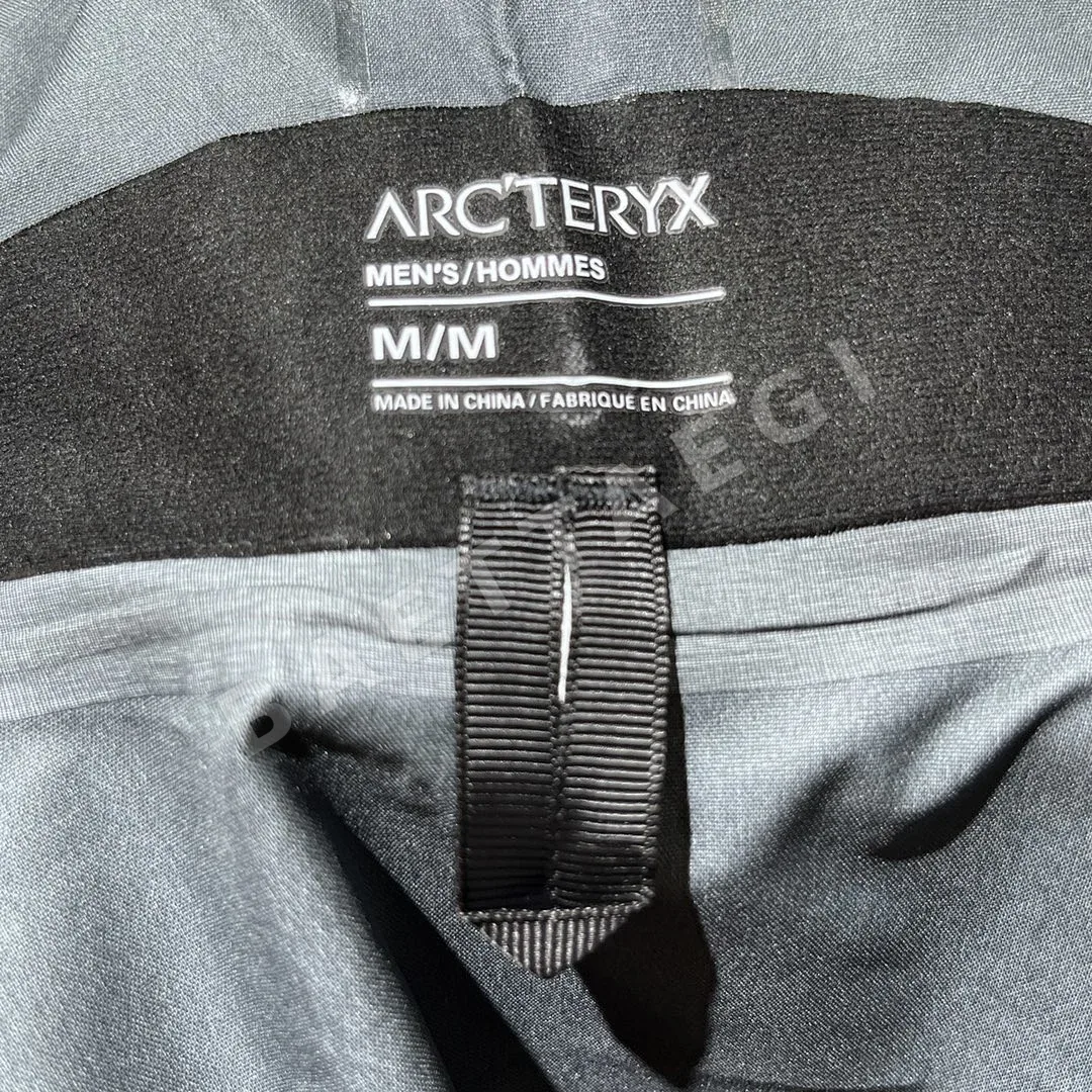 아크테릭스 [TZ] 알파 SV 자켓 6세대 블랙 골드 200130 Arc'teryx Alpha SV Jacket 6 24K Black 상세 이미지 14