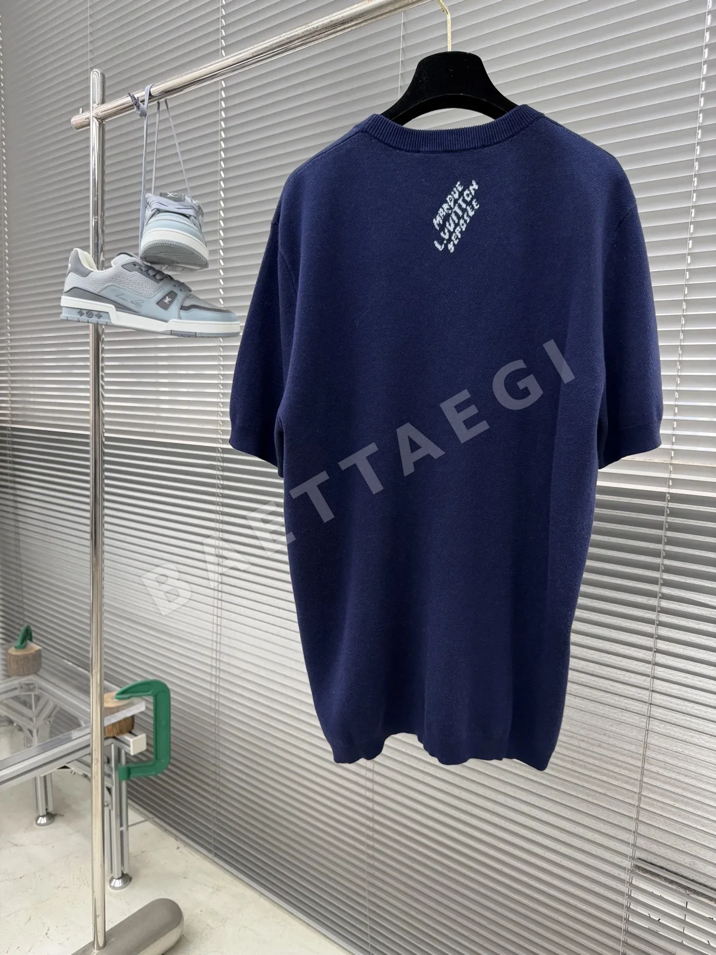 루이비통 모노그램 자카드 남성 반팔 티셔츠 상세 이미지 9