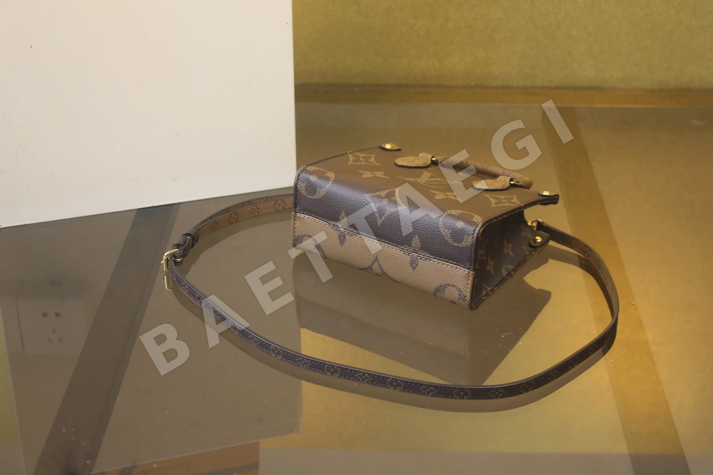 루이비통 온더고 BB 가방 M46839 상세 이미지 3