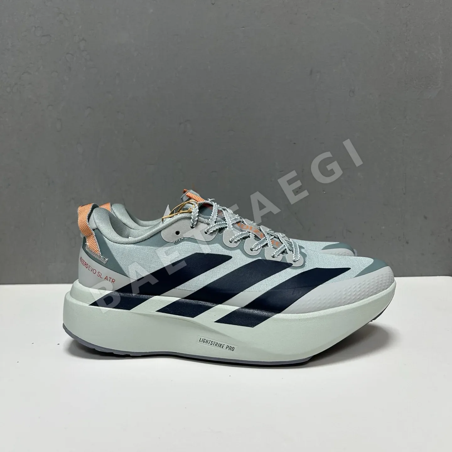 아디다스 신발 157699 Adidas Sneakers