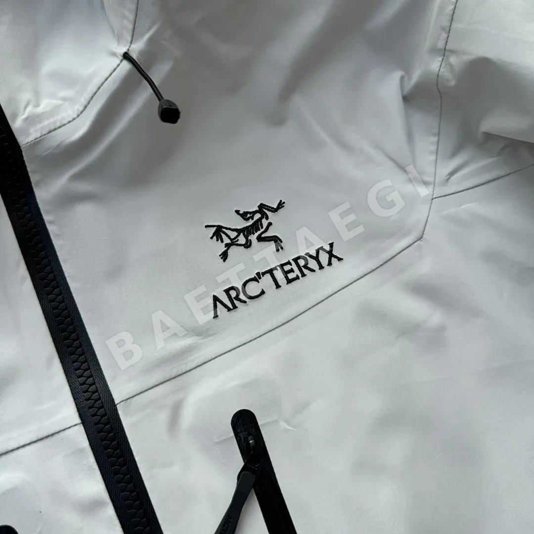 아크테릭스 [TZ] 알파 SV 자켓 6세대 아이보리 200134 Arc'teryx Alpha SV Jacket 6 Ivory 상세 이미지 21