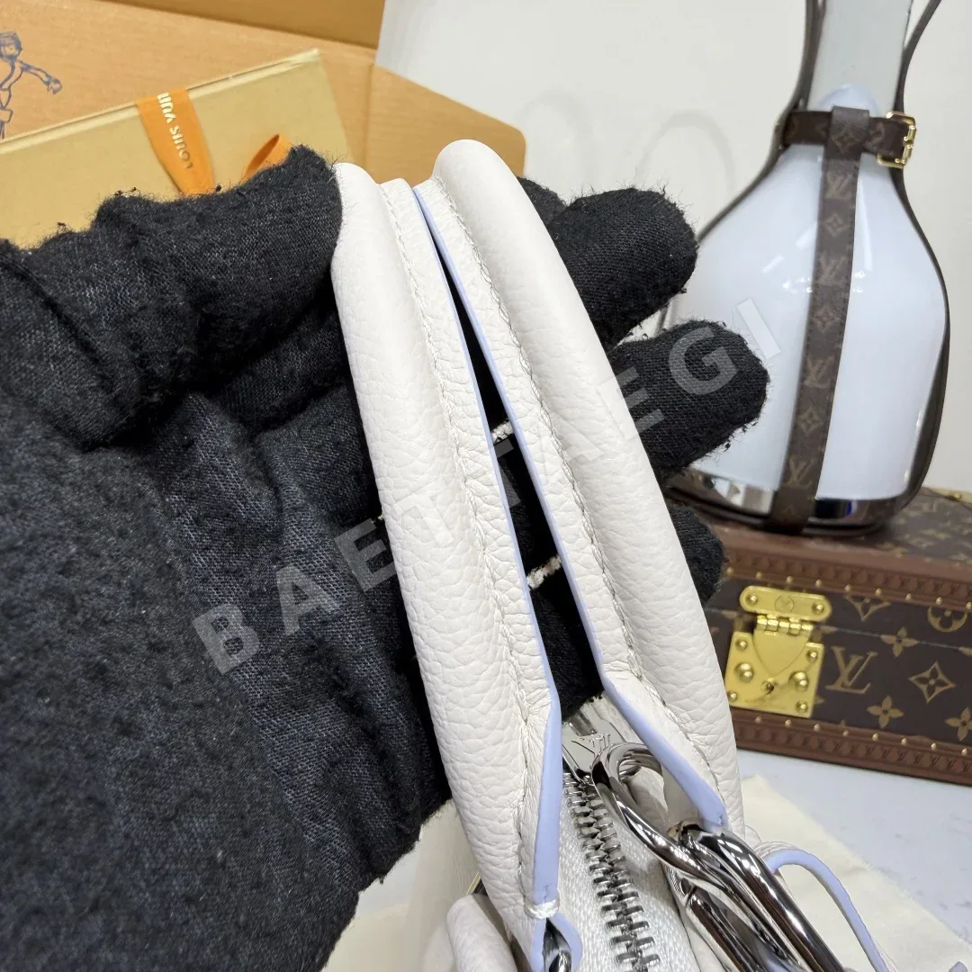 루이비통 알마 BB 핸드백 M26409 상세 이미지 8