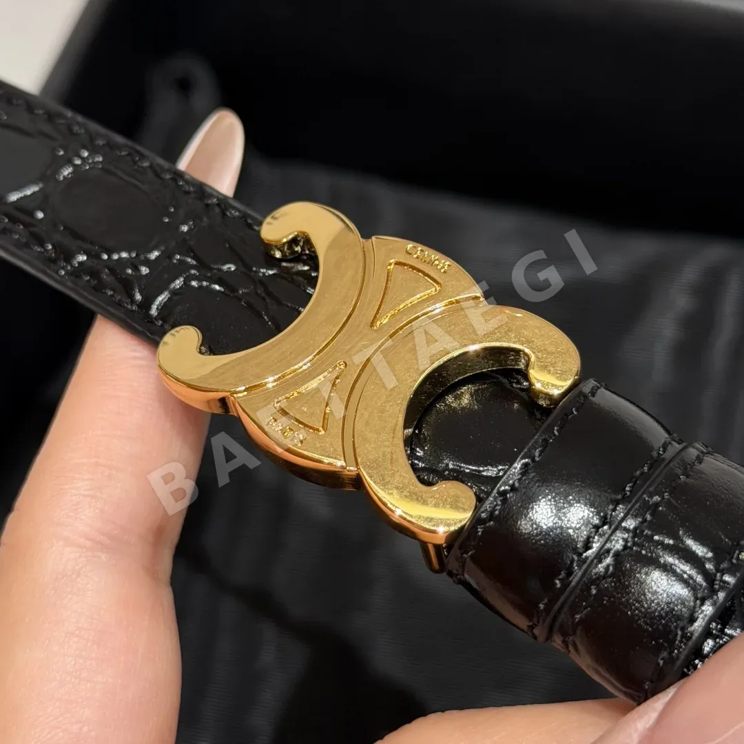 셀린느 TRIOMPHE 18mm 리버시블 가죽 벨트 상세 이미지 6