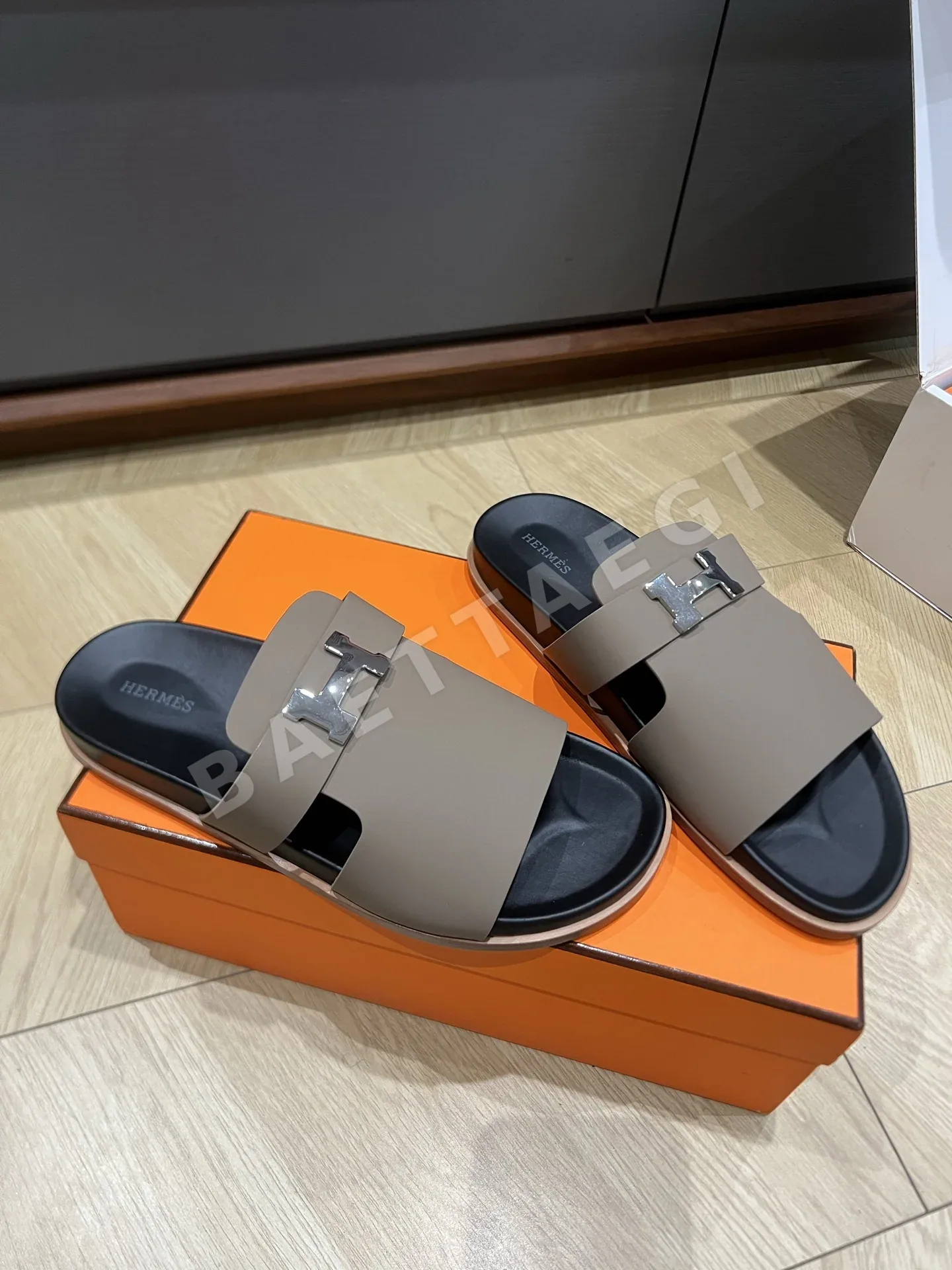 에르메스 조레스 샌들(Hermes Jaures Sandal) 상세 이미지 2