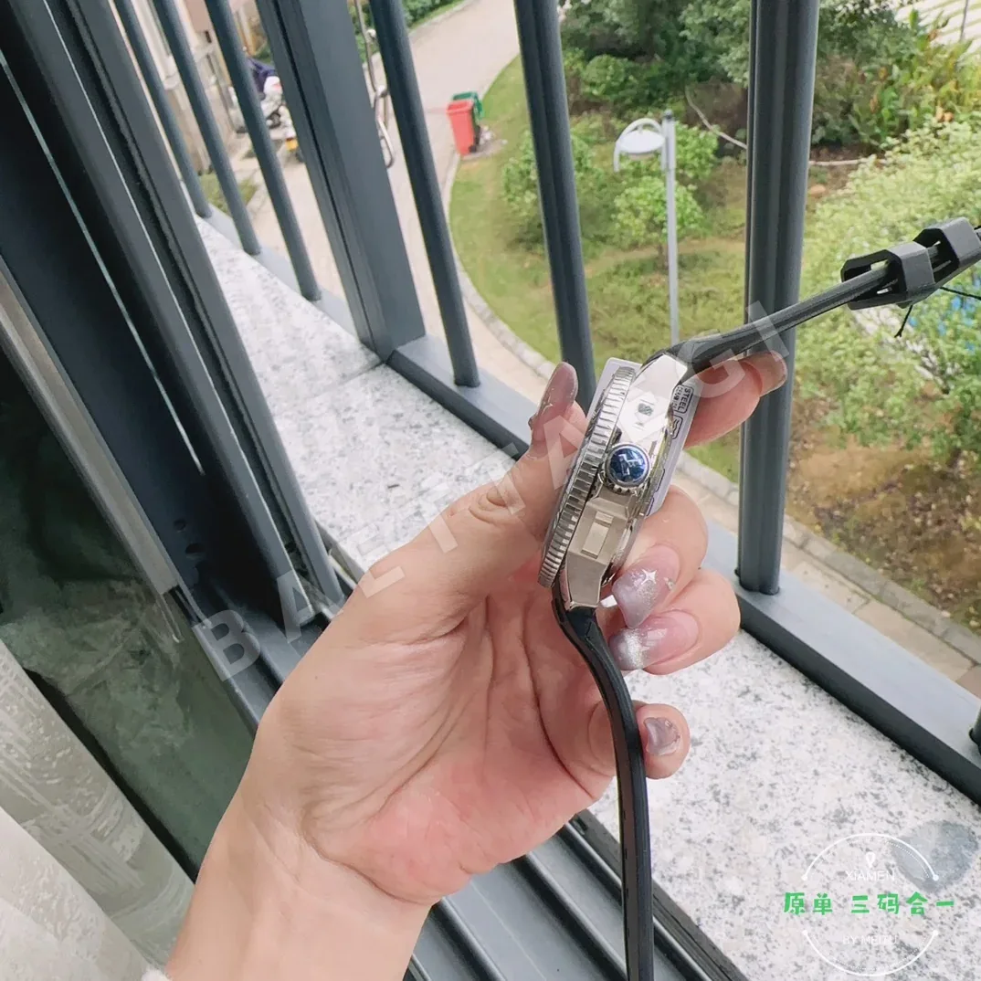 티쏘 씨스타 1000 다이버 오토매틱 남성 시계 T120 상세 이미지 5