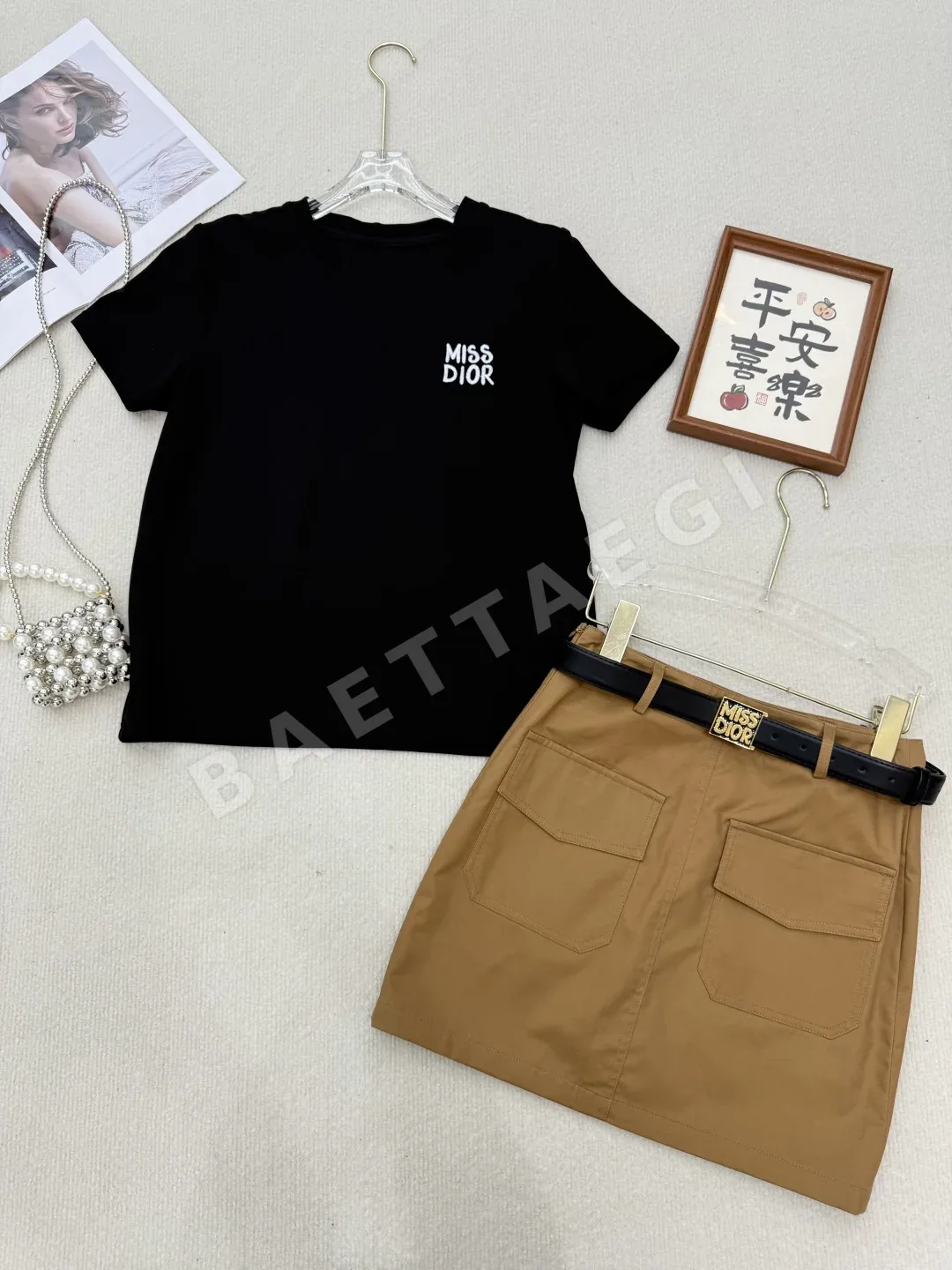 디올 라운드넥 여성 반팔 티셔츠 상세 이미지 3