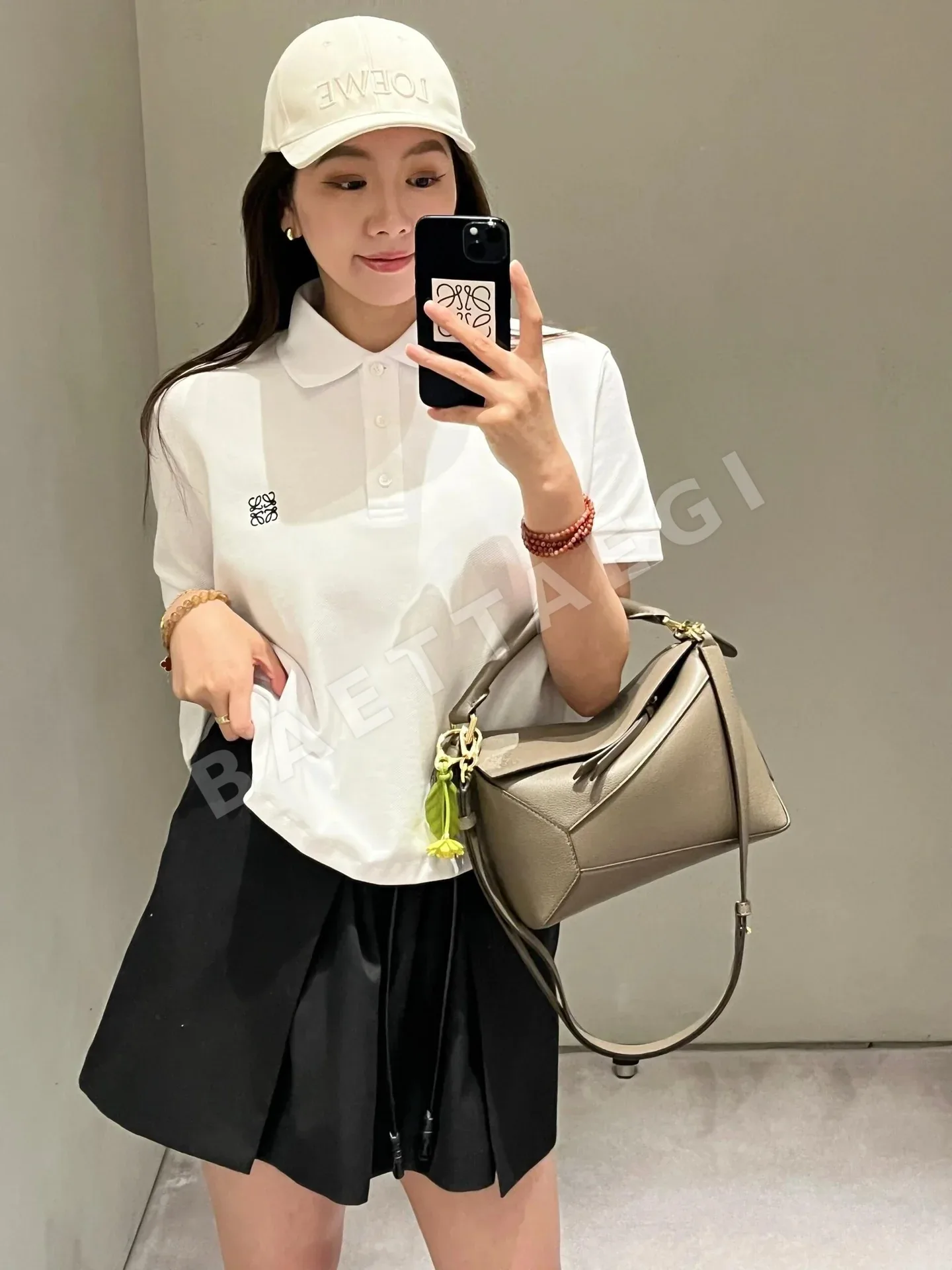 로에베 레터 자수 카라 반팔 티셔츠