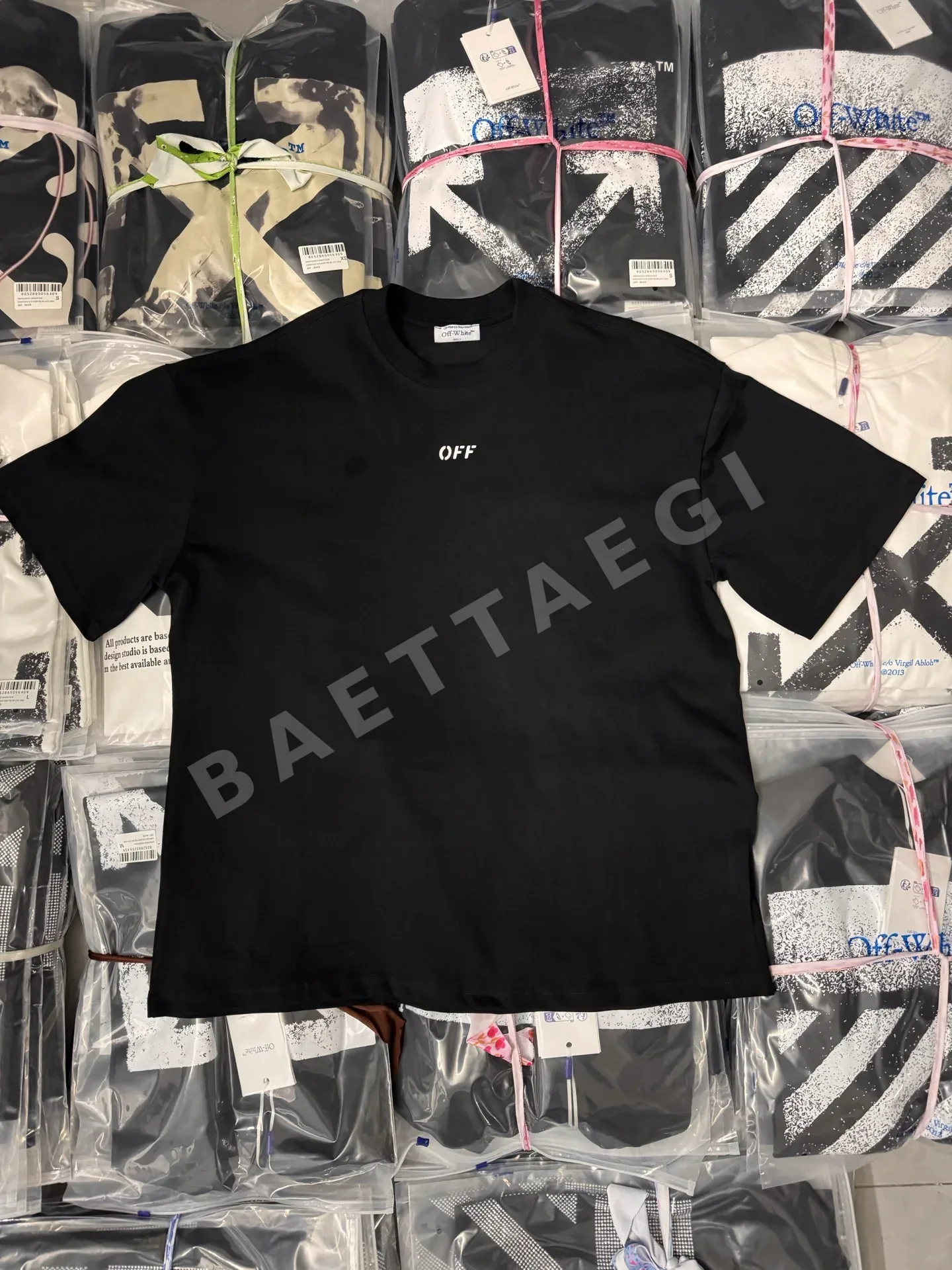 오프화이트 남성 반팔 87498