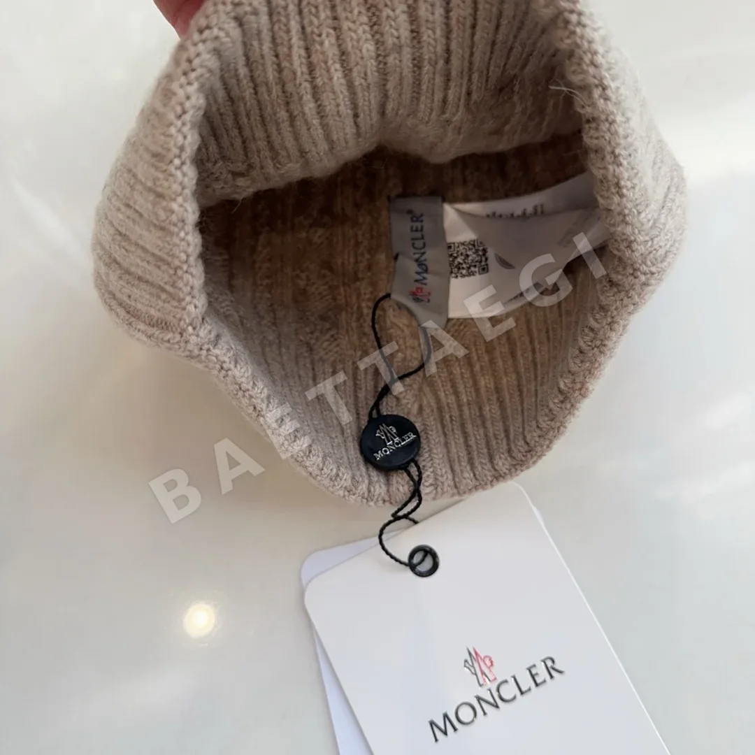 몽클레르 울 니트 모자 상세 이미지 3