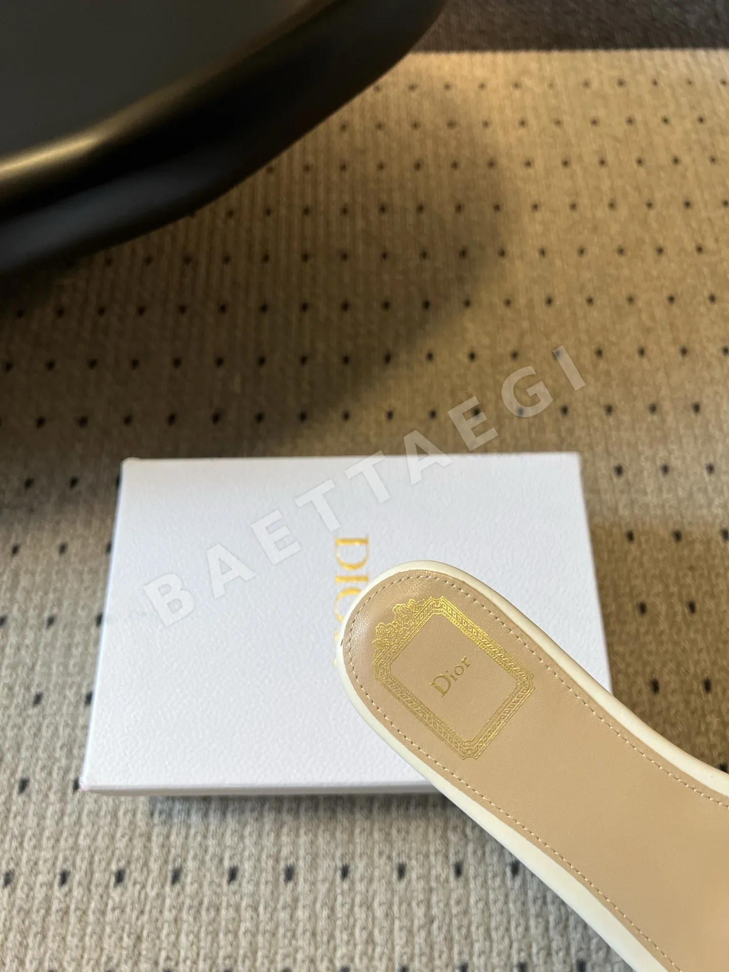 디올 썸머 뉴레터 웨빙 플랫 샌들 상세 이미지 8