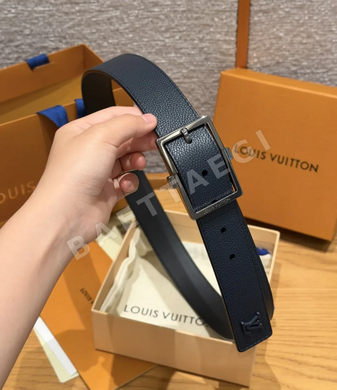 루이비통 LV 폰느프 양면 가죽 벨트 35mm 상세 이미지 8