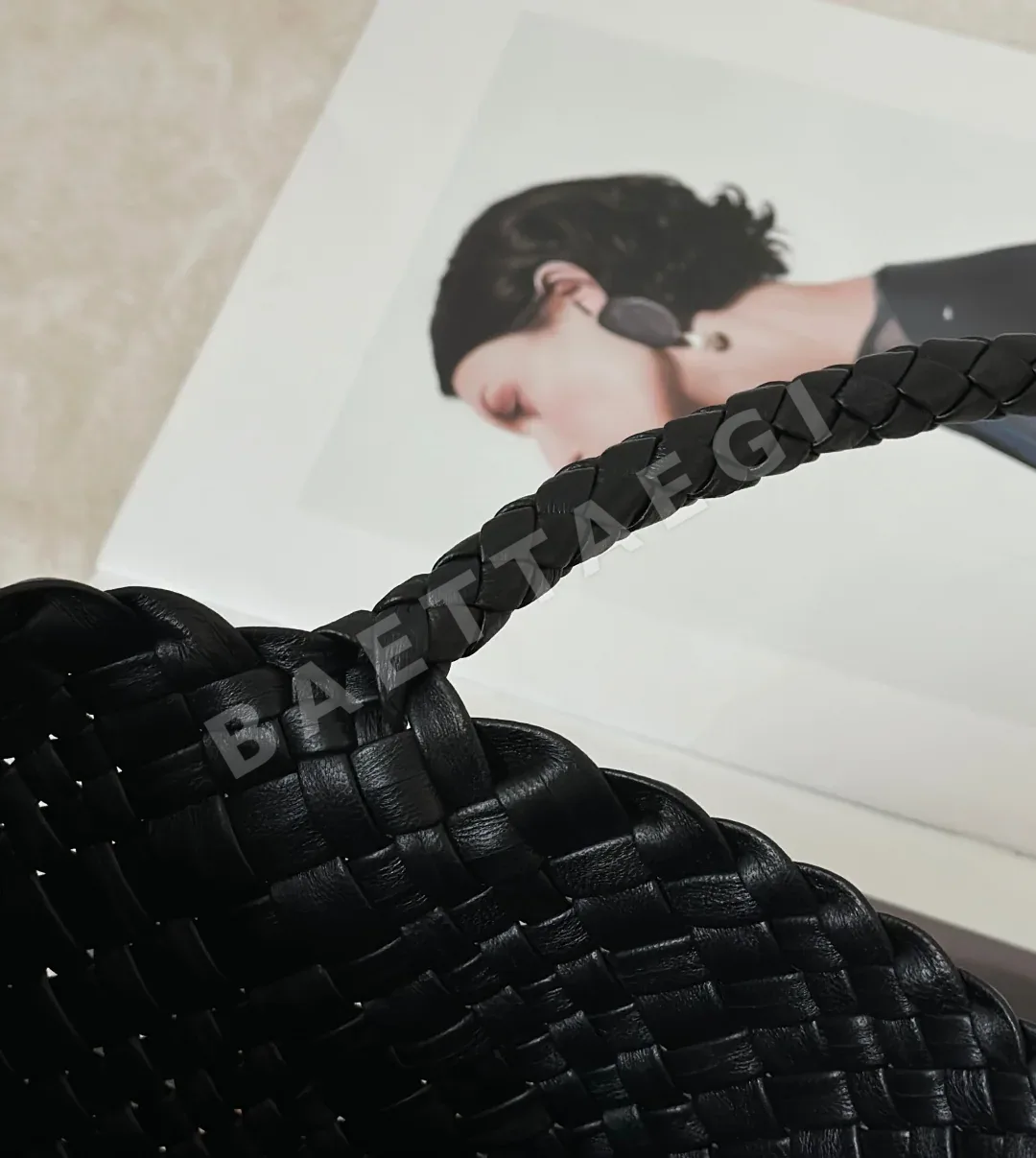 더로우 램스킨 편조 바구니 가방 상세 이미지 7