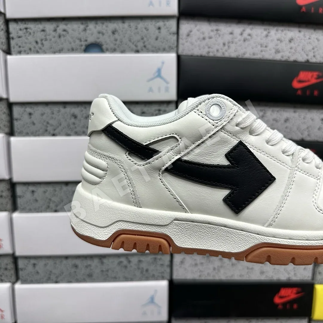 오프화이트 [KZ] 아웃 오브 오피스 OOO 로우 탑스 화이트 블랙 202492 Off White Out Of Office OOO Low 상세 이미지 8
