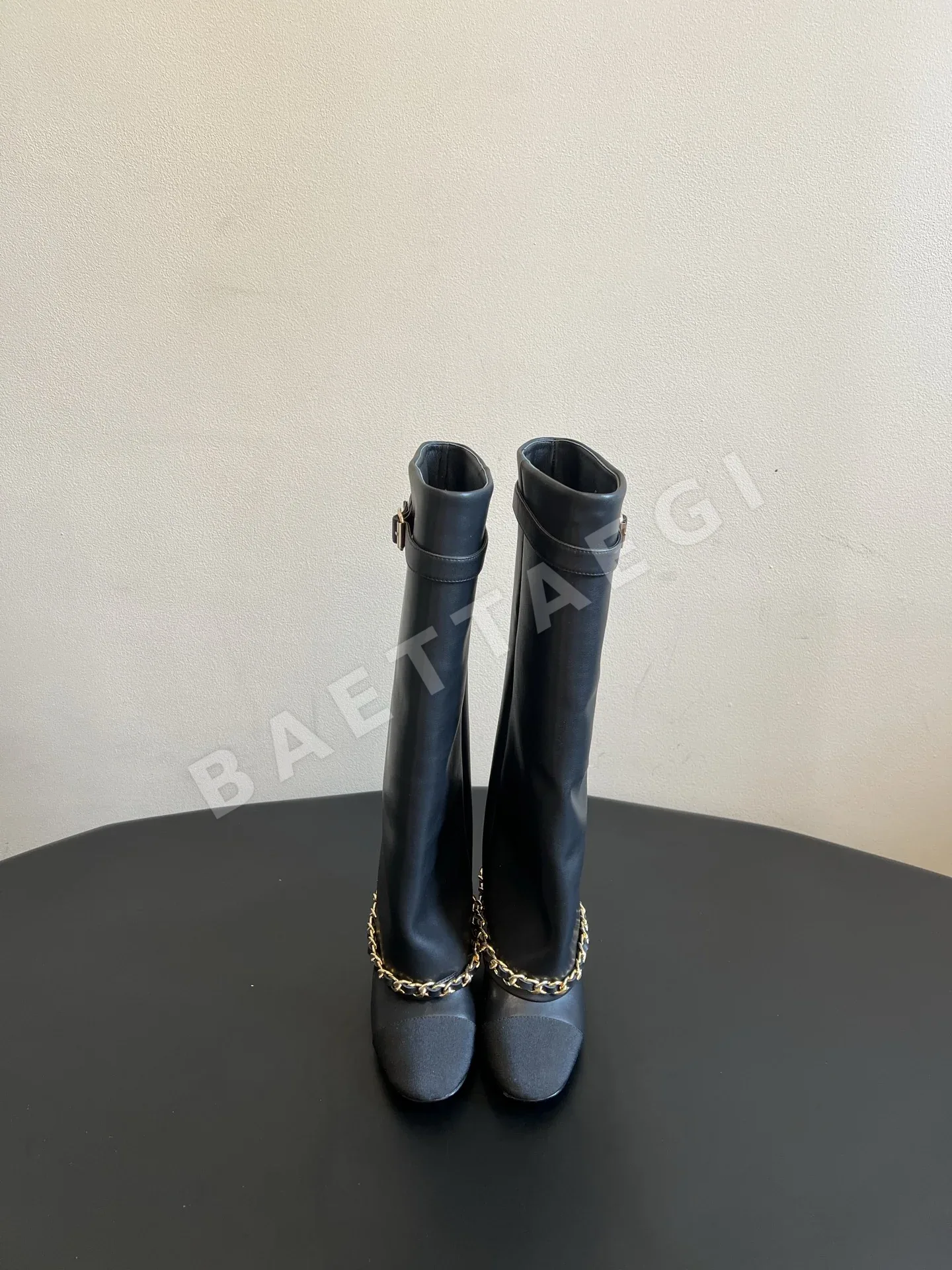 샤넬 부츠 가죽 컬러블록 체인 버클 207476