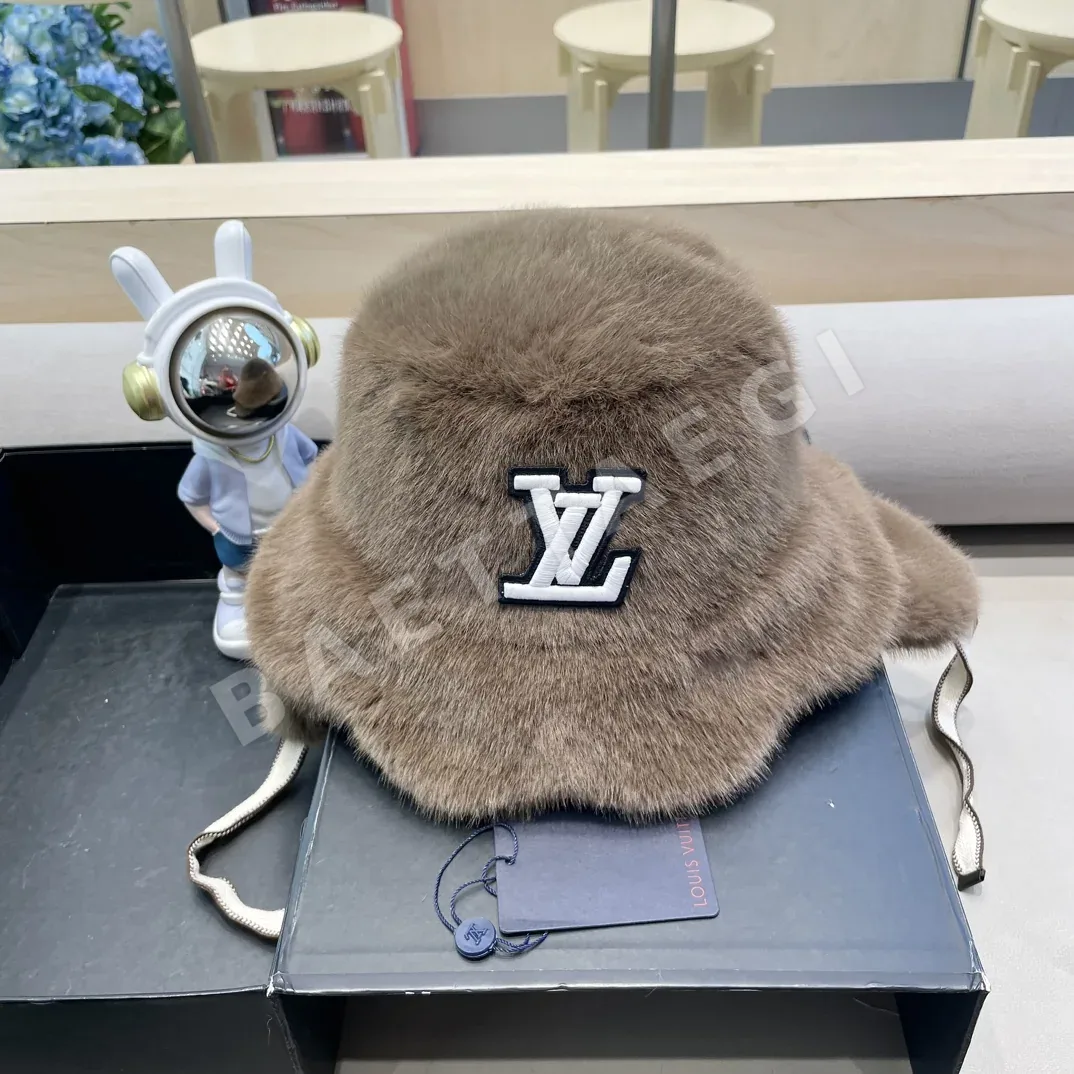 루이비통 페이크 밍크 퍼 화이트 피셔맨햇 여성용 모자 상세 이미지 3