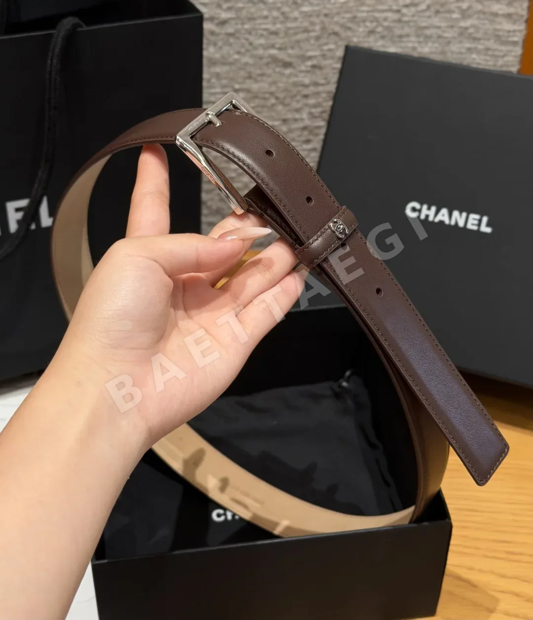 샤넬 가죽 사각 버클 벨트 상세 이미지 4