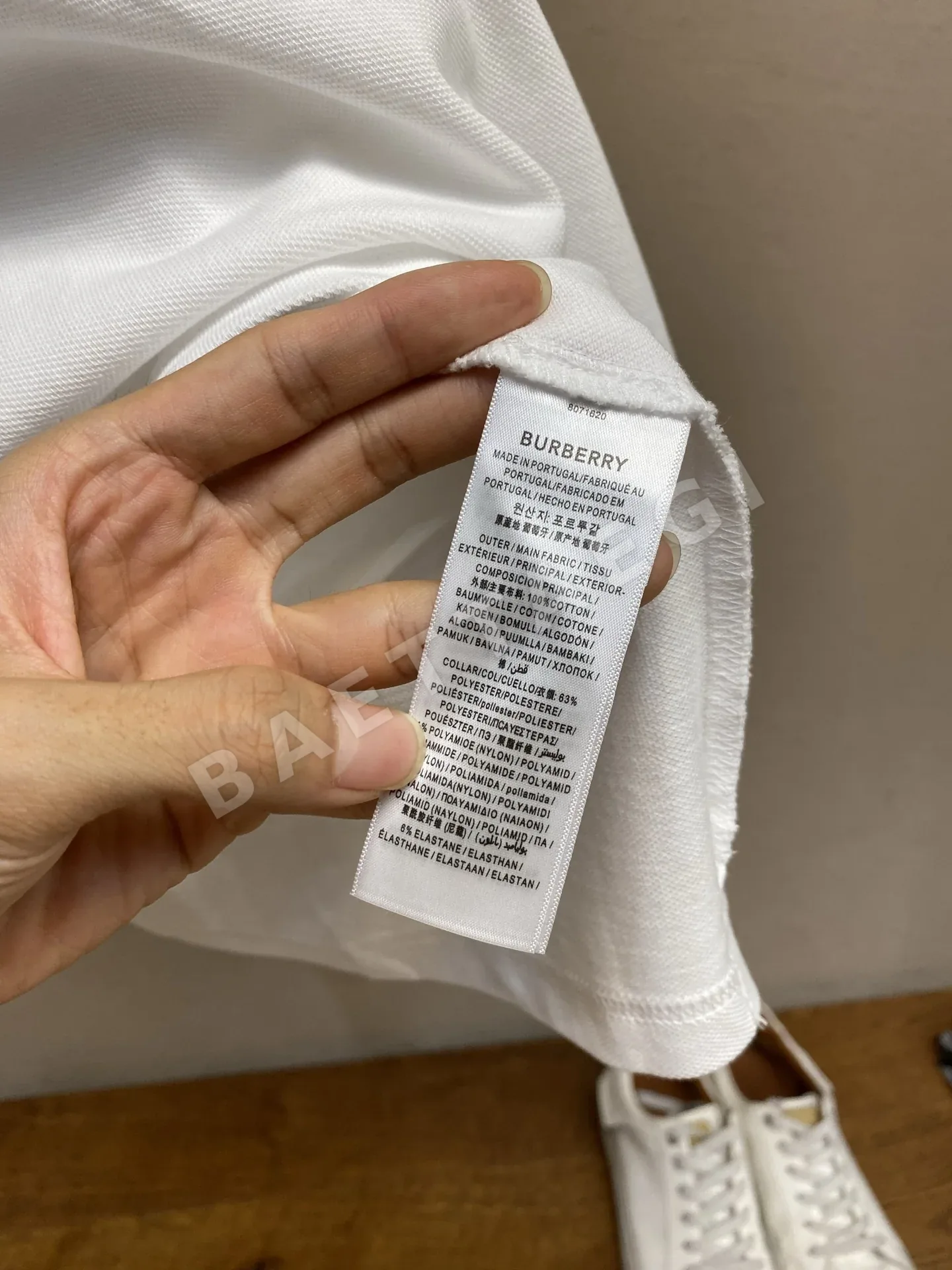 버버리 메탈 호스 로고 남성 반팔 피케 셔츠 상세 이미지 9