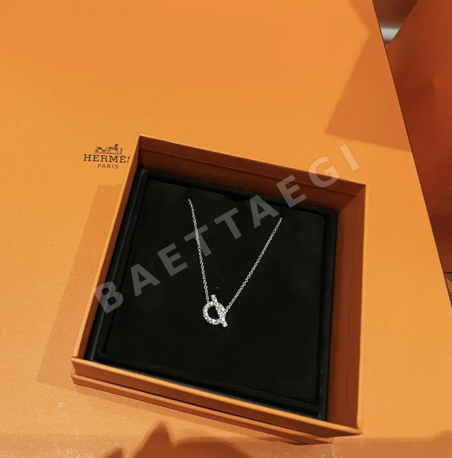 샤넬 서클 라인스톤 목걸이 54843
