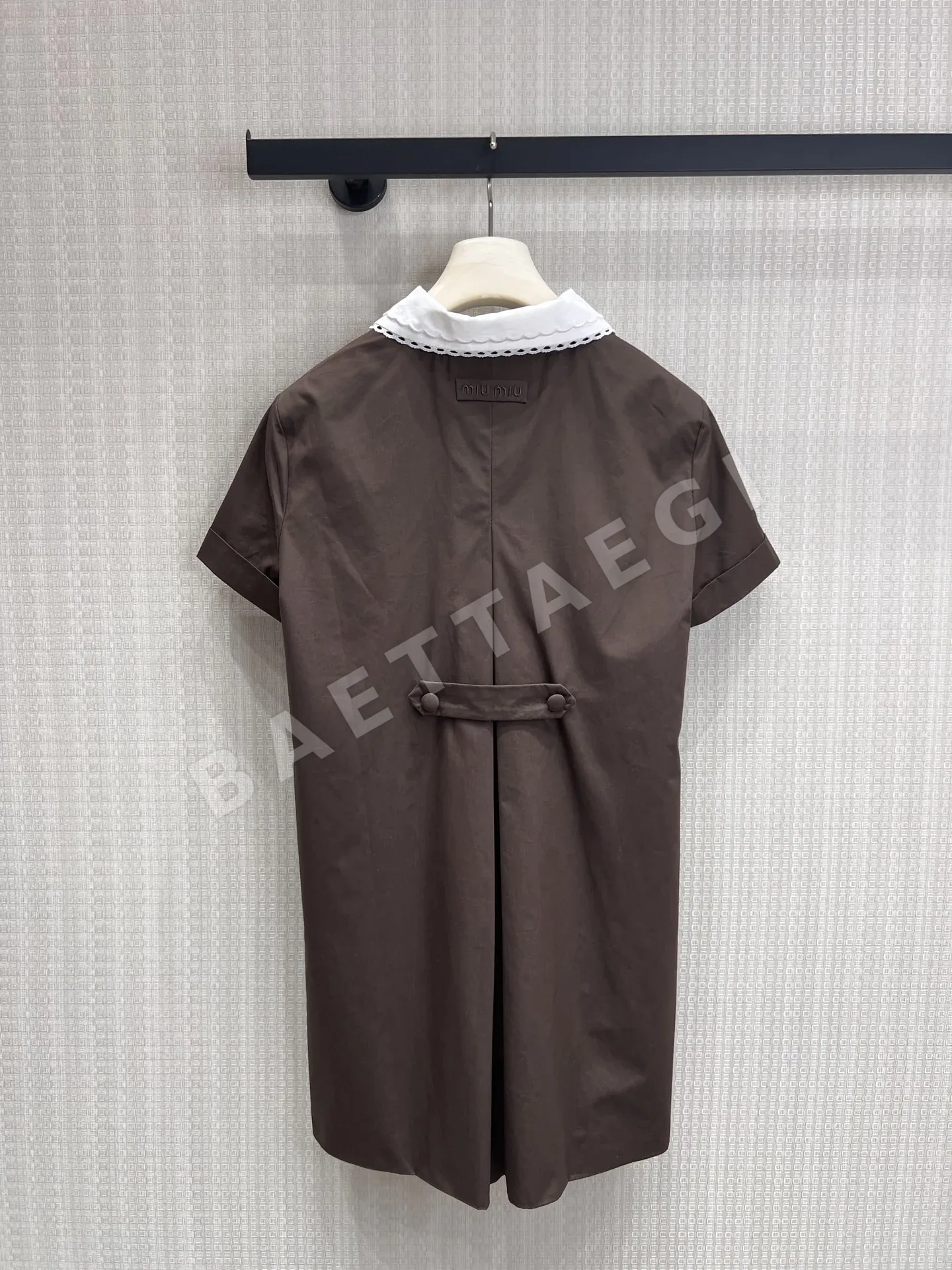 미우미우 브라운 피터팬 카라 플리츠 원피스 상세 이미지 2
