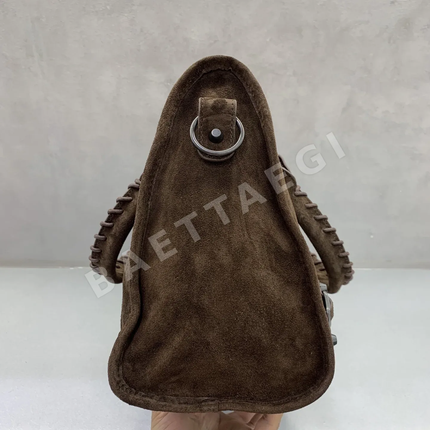 발렌시아가 르 시티 미디엄 스웨이드 토트백 상세 이미지 3