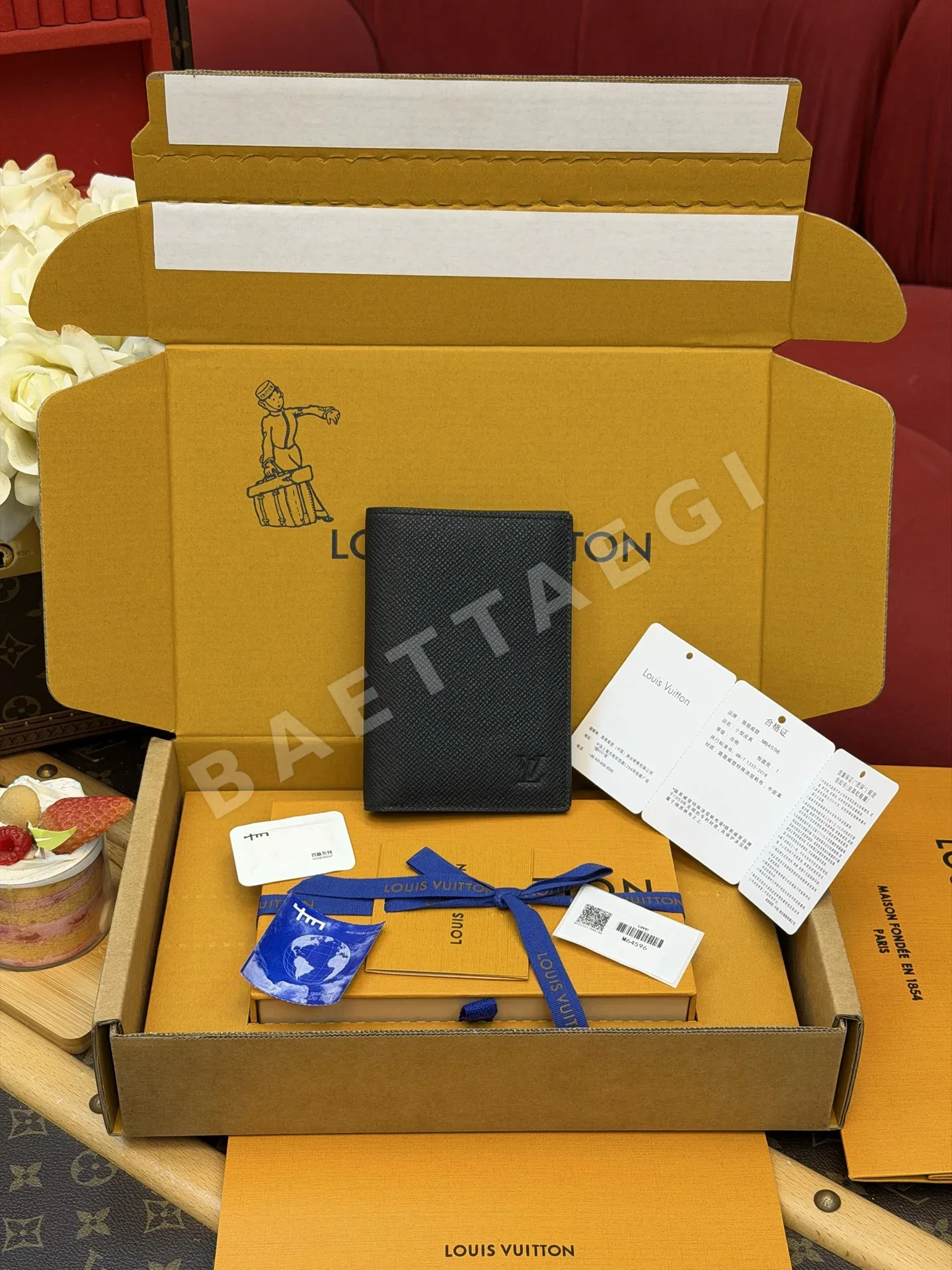 루이비통 크로스그레인 가죽 여권 지갑 137316