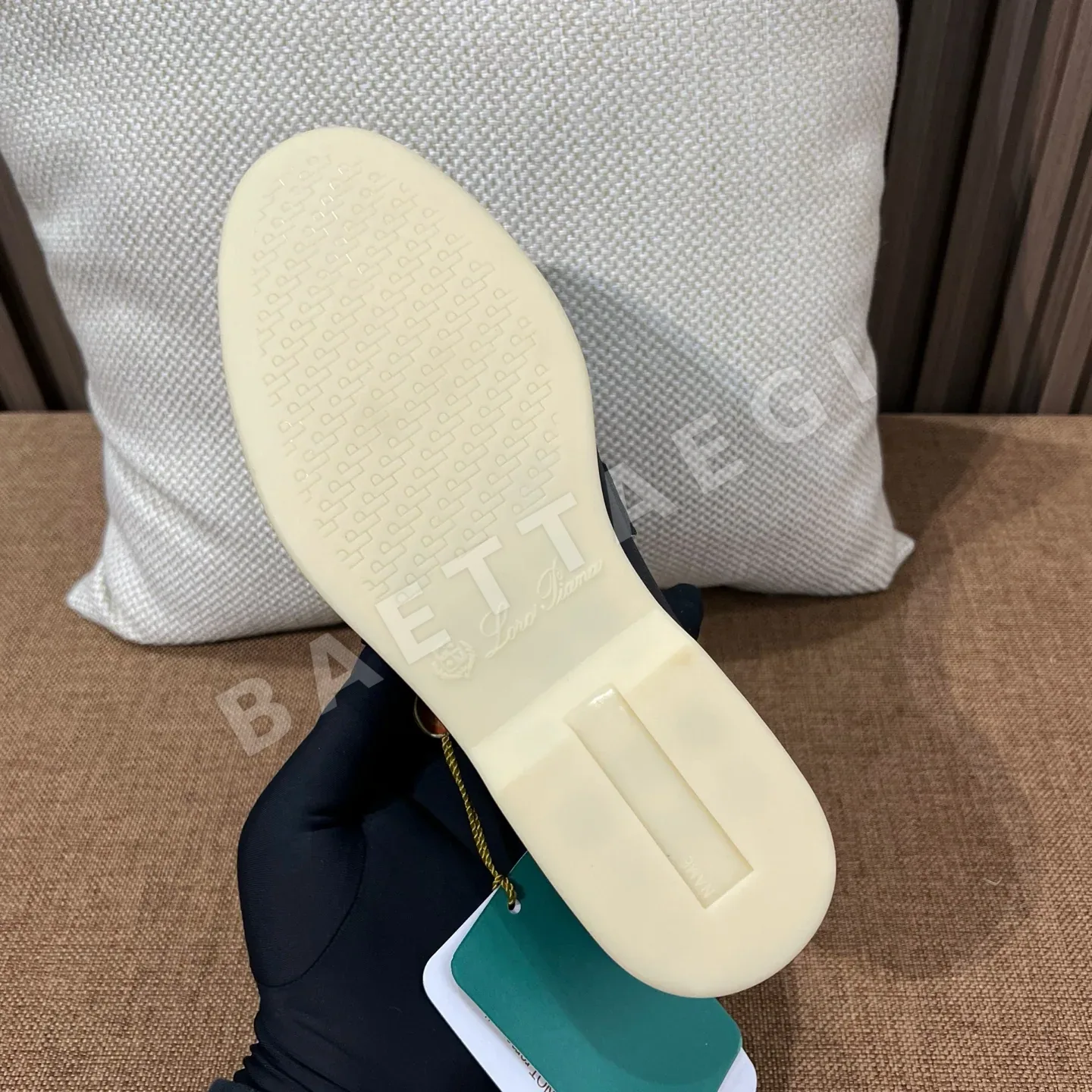 로로피아나 네이비 블루 가죽 로퍼 9818 상세 이미지 9