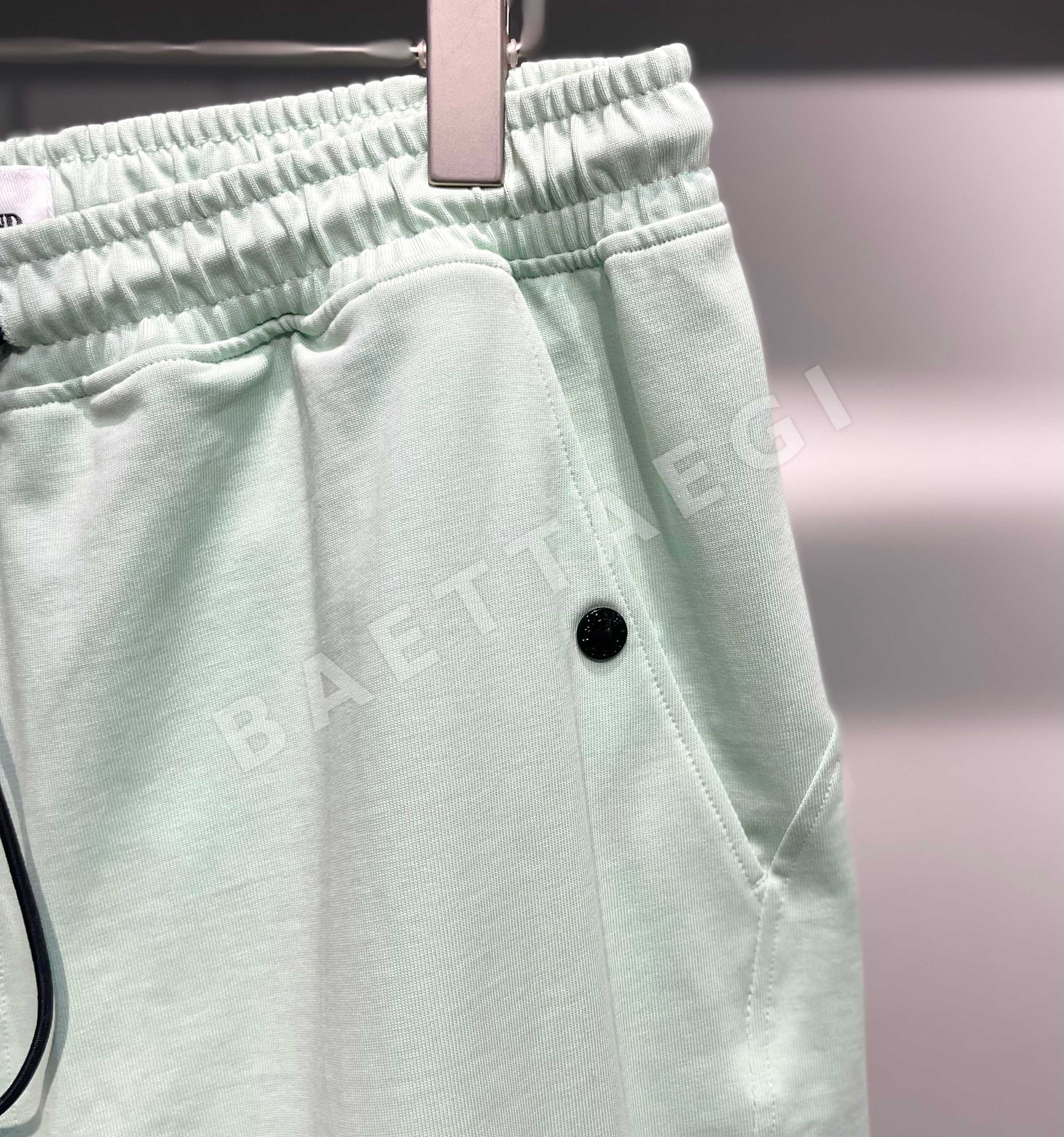 스톤아일랜드 컴퍼스 패치 캐주얼 남성 반바지 상세 이미지 6