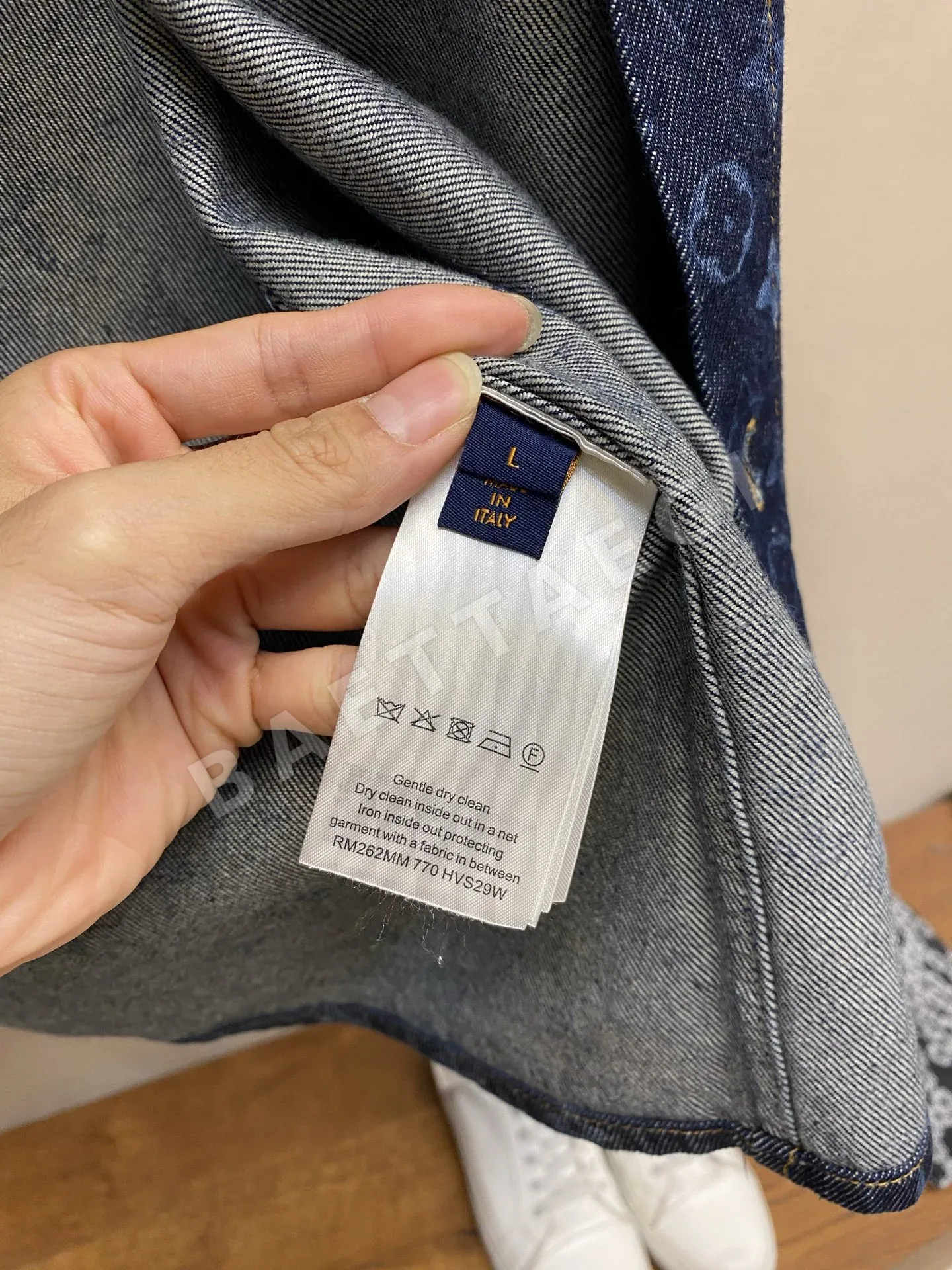 루이비통 모노그램 카라 포켓 데님 반팔 셔츠 남성 상세 이미지 7
