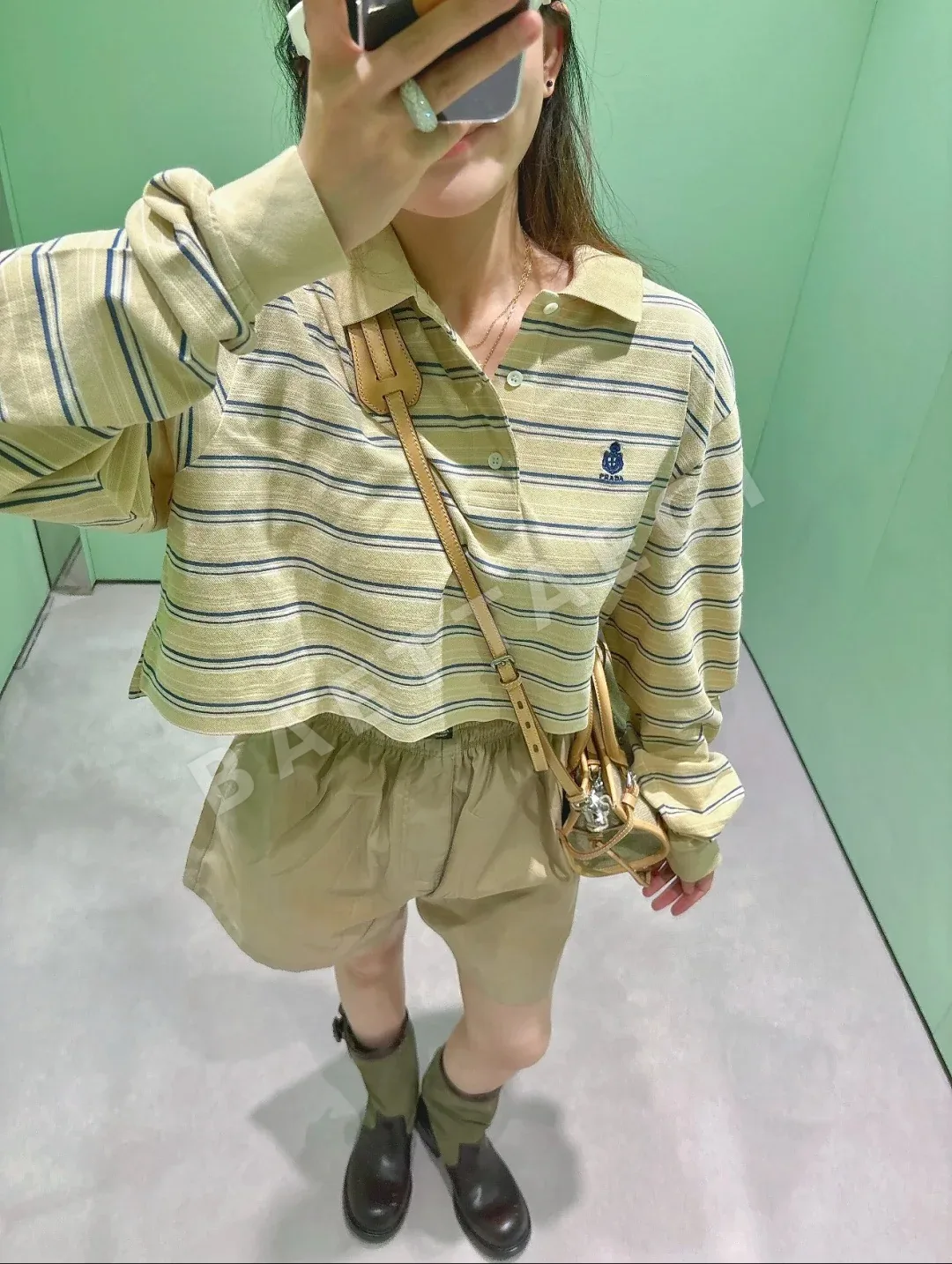 프라다 나일론 드로스트링 여성 반바지 상세 이미지 2