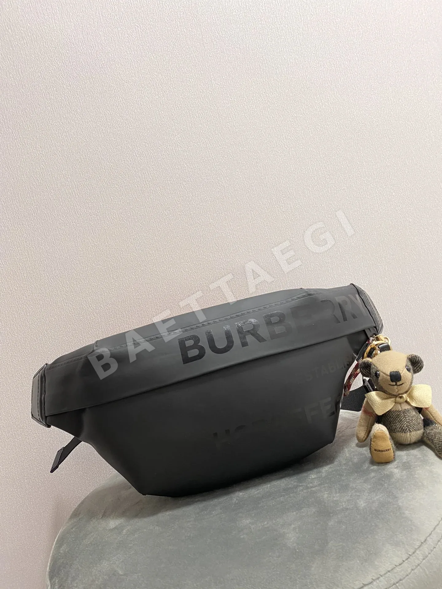 버버리 호스페리 나일론 힙색 가방 39912