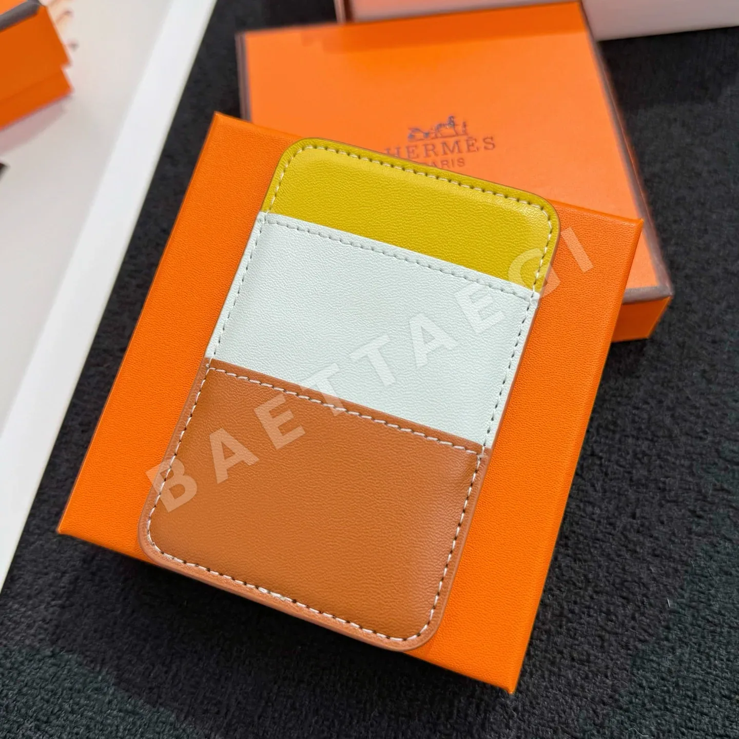 에르메스 맥세이프 마그네틱 카드홀더 지갑 166844