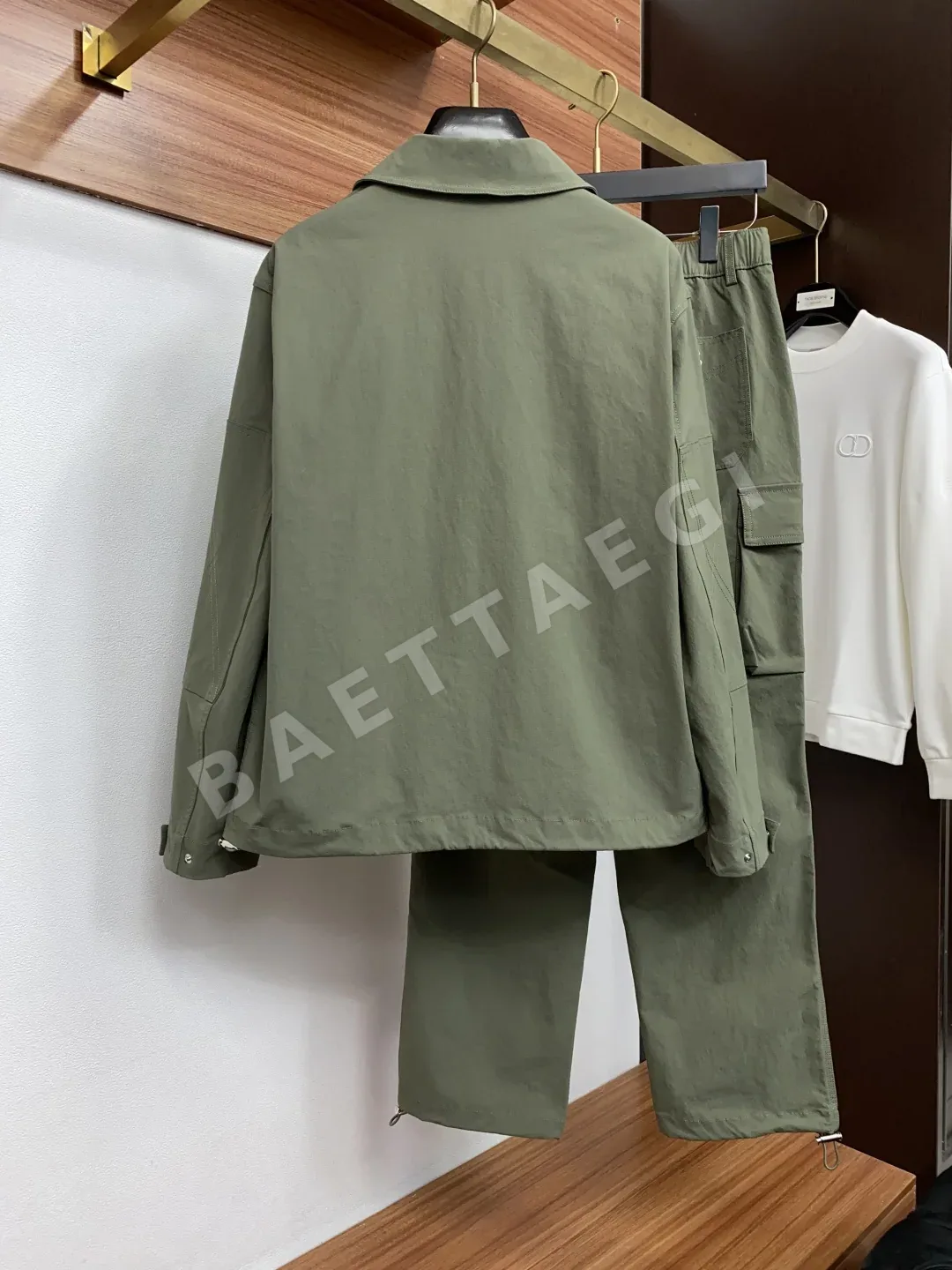 몽클레르 남성 탈착 가능 자켓 상세 이미지 9