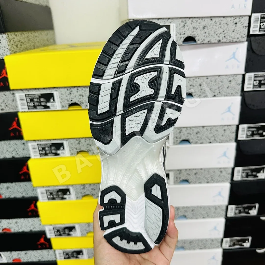 아식스 [TOP] 젤 카야노 14 1203A537-106 200256 Asics Gel-Kayano 14 White Fjord Grey 상세 이미지 5